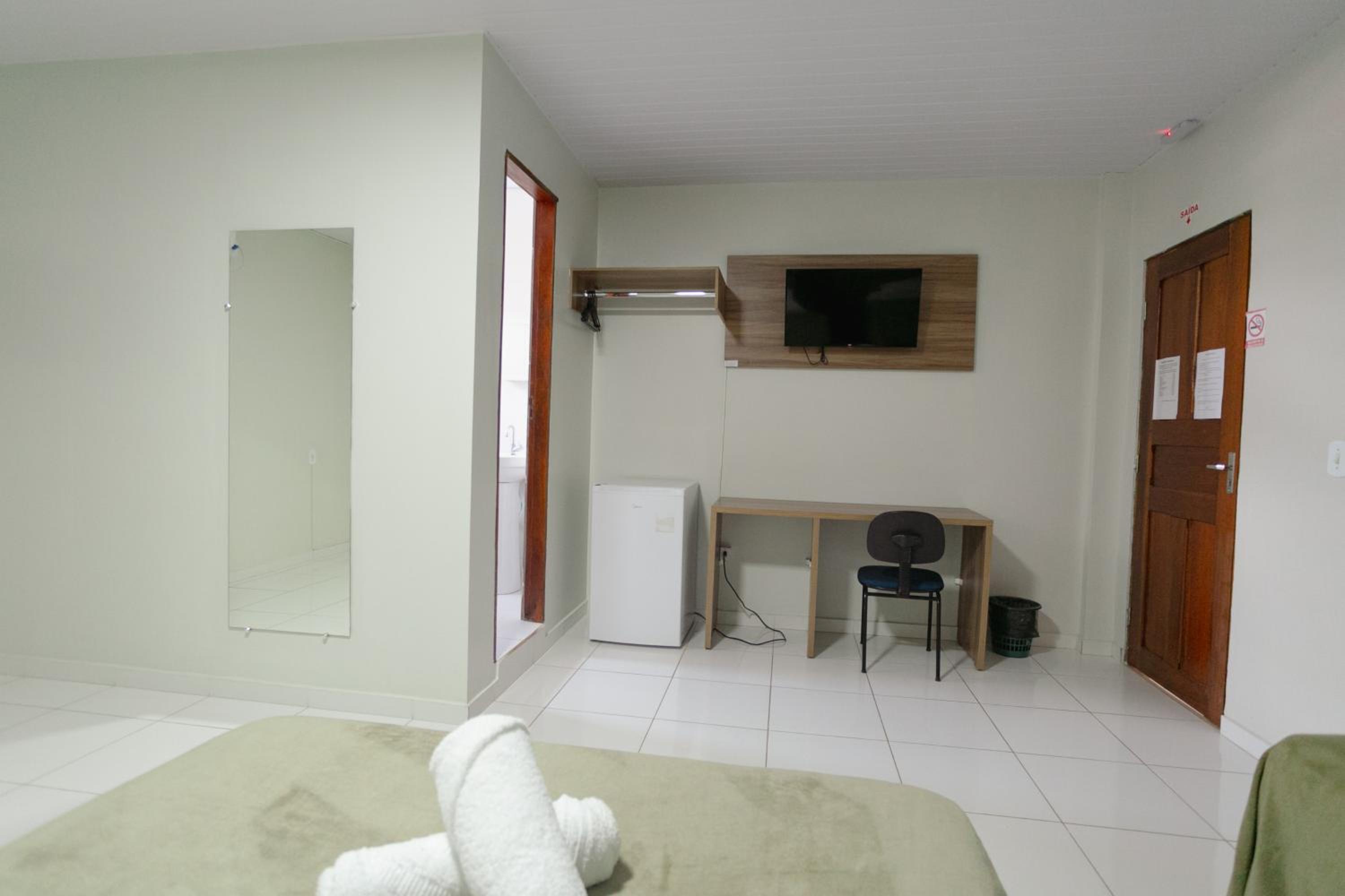 Triple Room - Photo 13