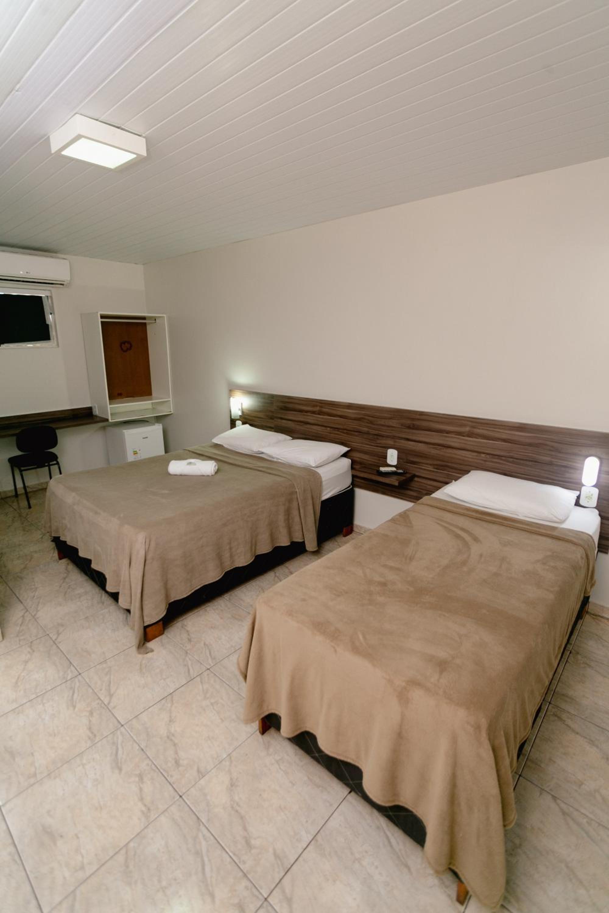 Triple Room - Photo 5
