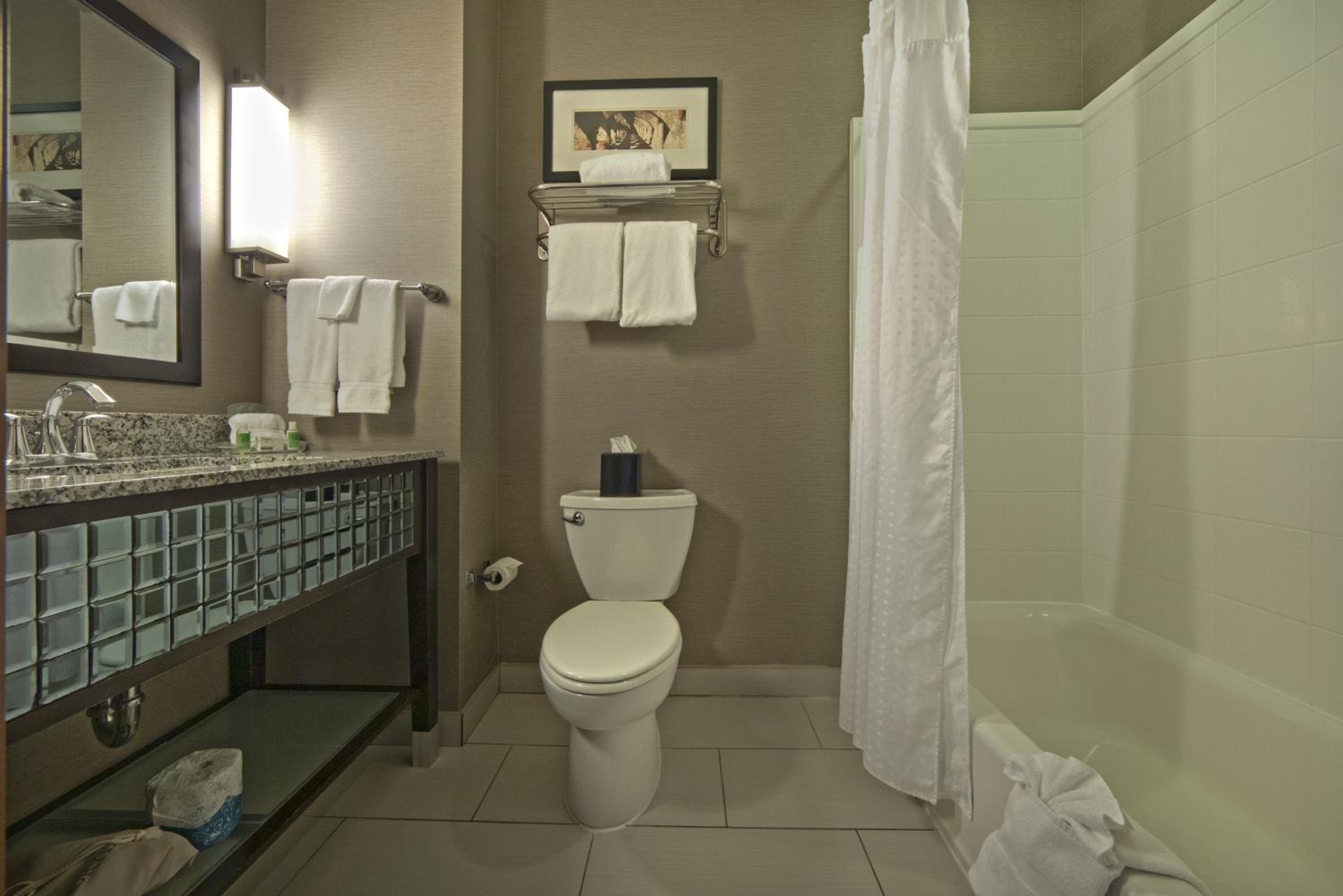 Standard King Room - Photo 3