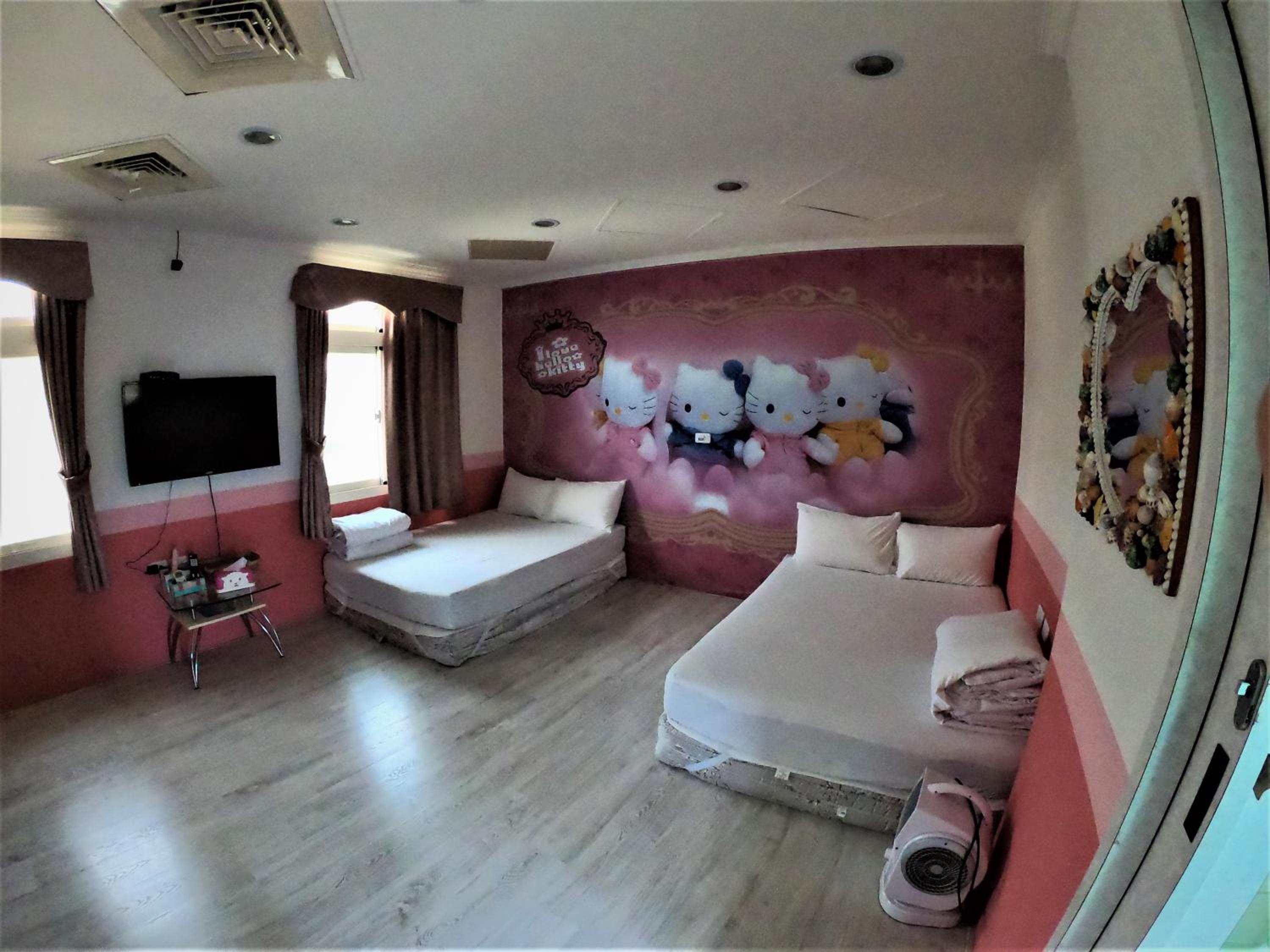 Family Room photo 1