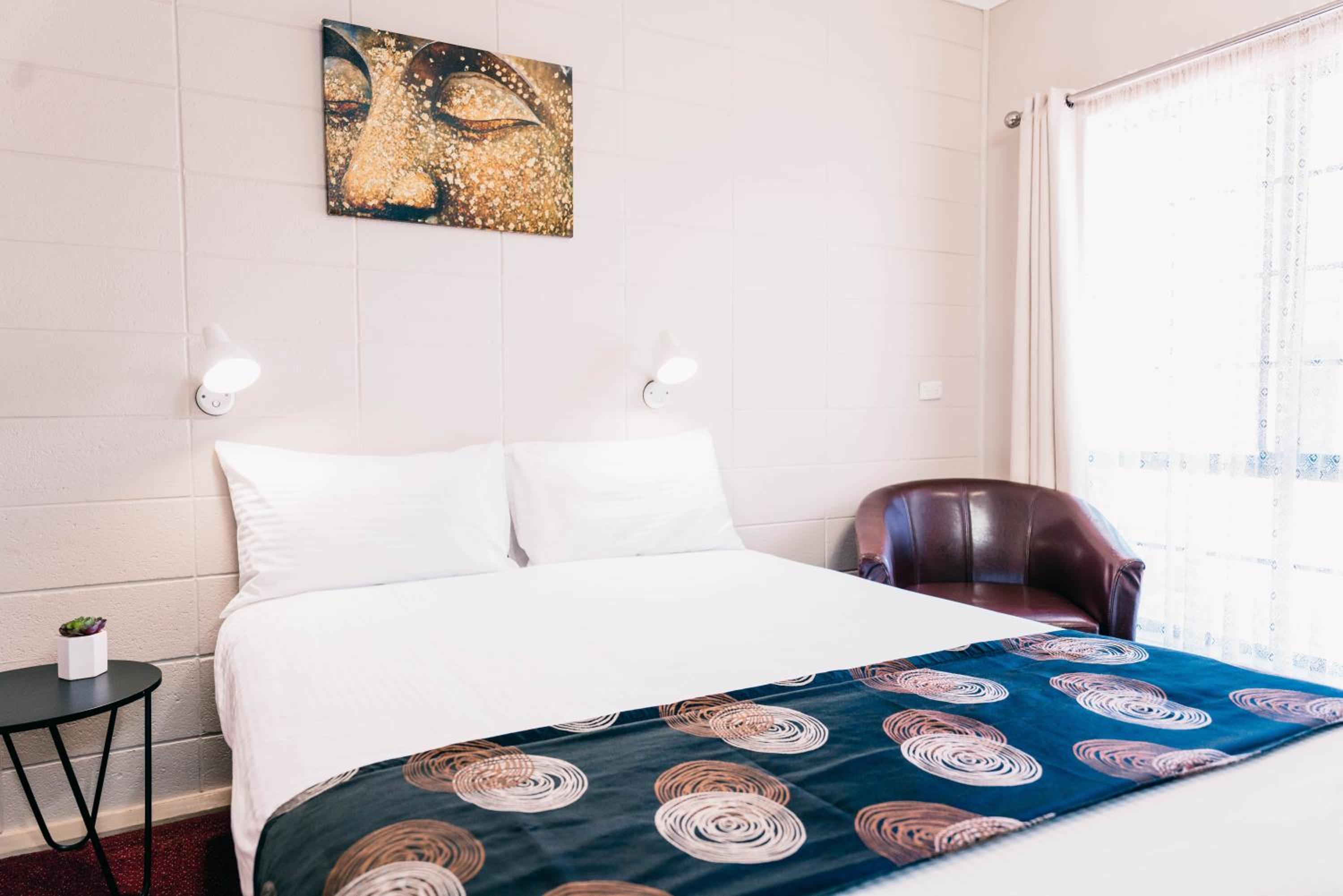 Queen Room - Photo 1