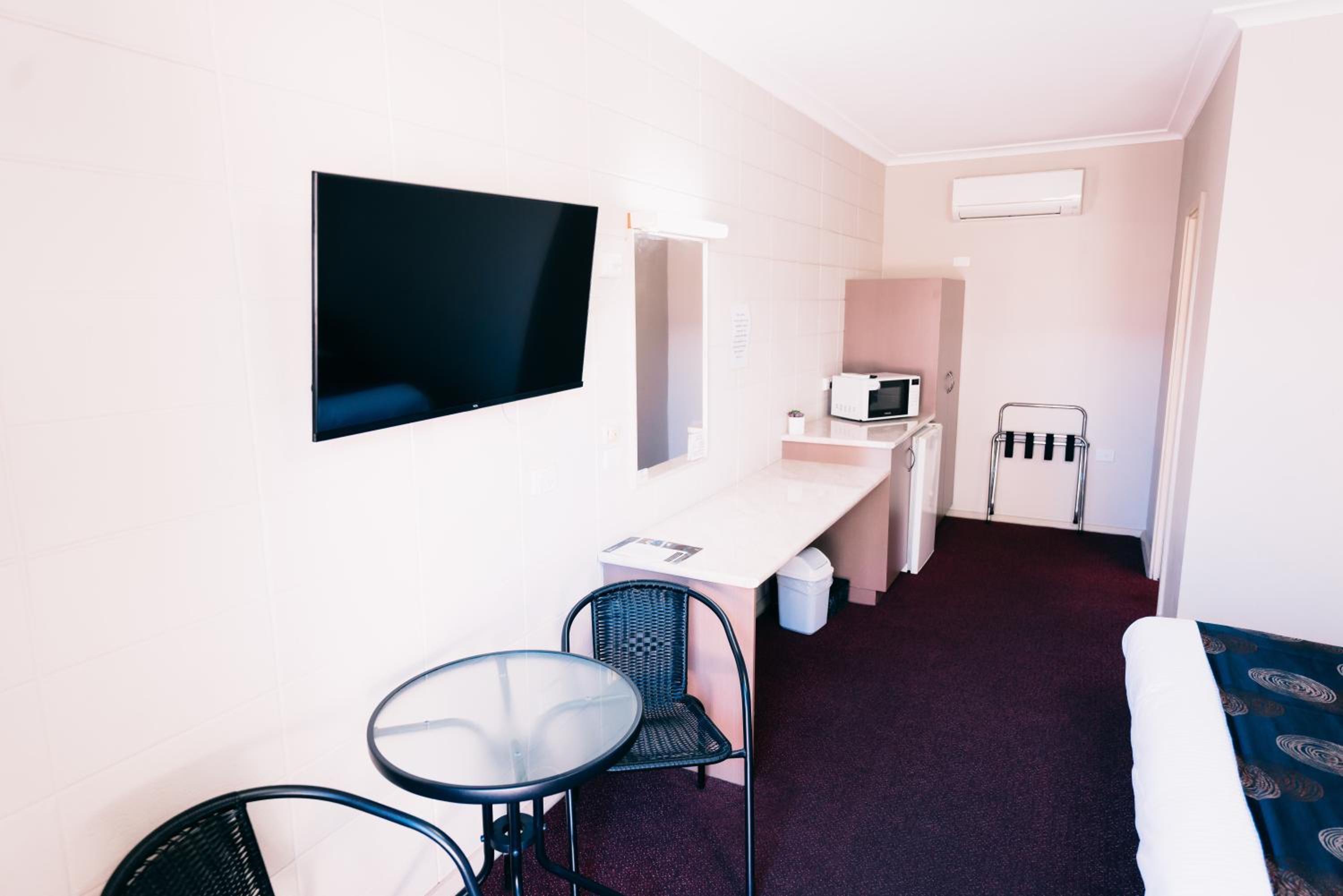Queen Room - Photo 7