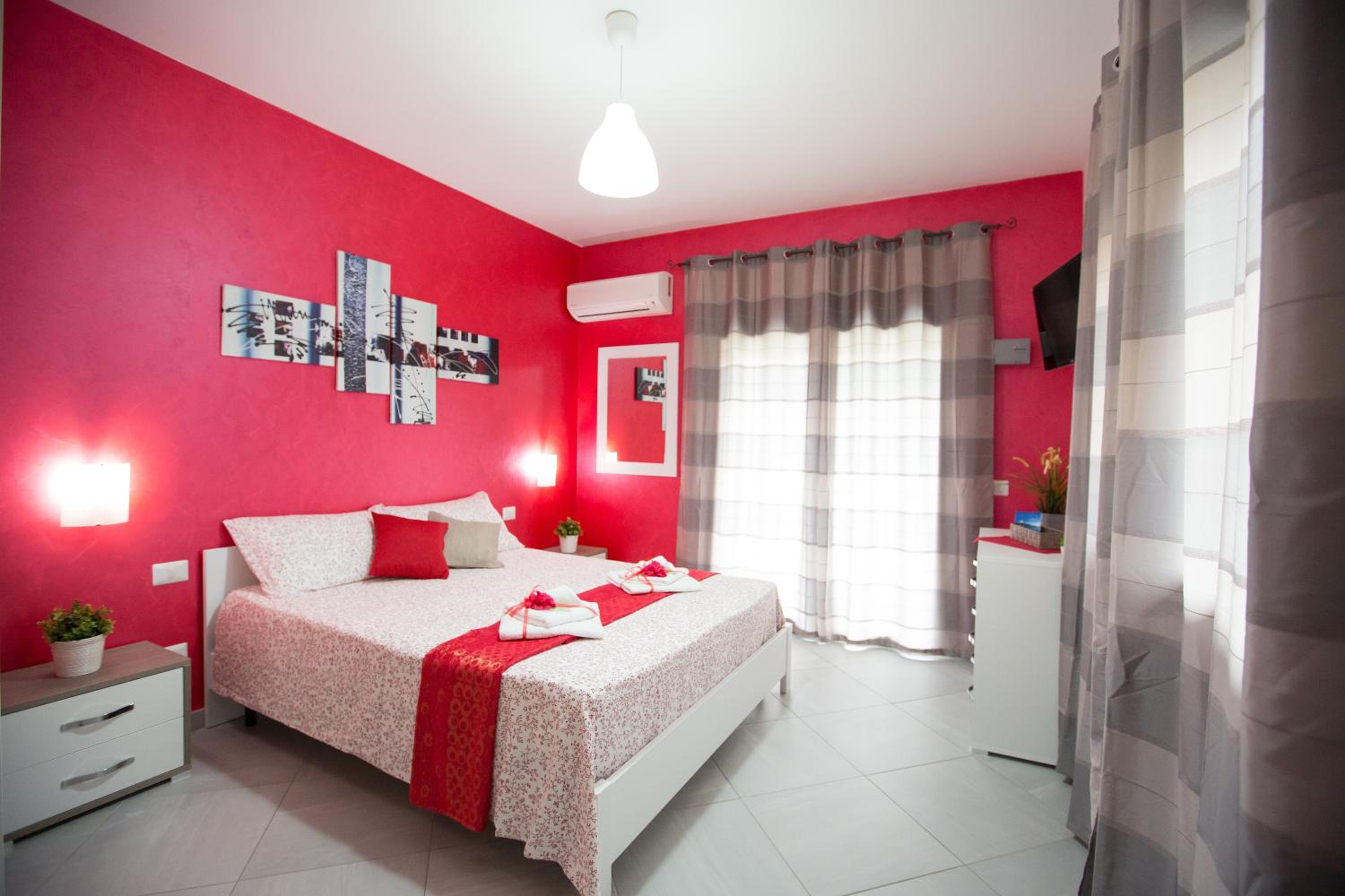 Double Room with Private External Bathroom photo 1