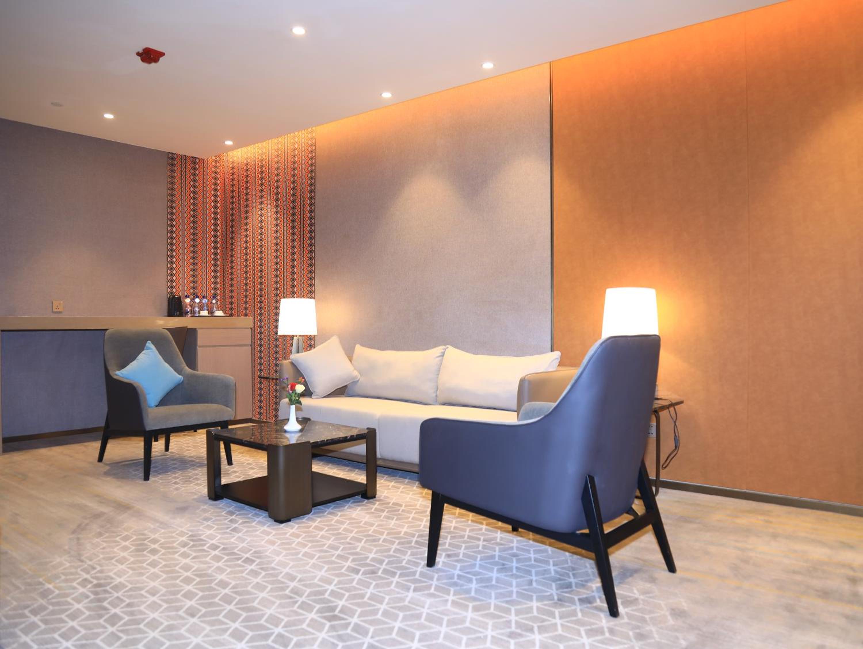 Executive Suite photo 2