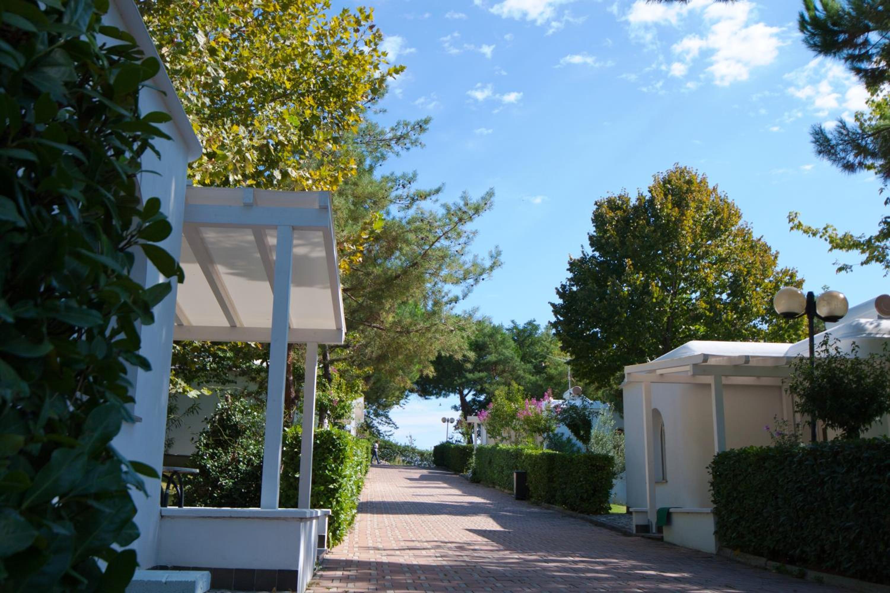 Standard Bungalow - Photo 11