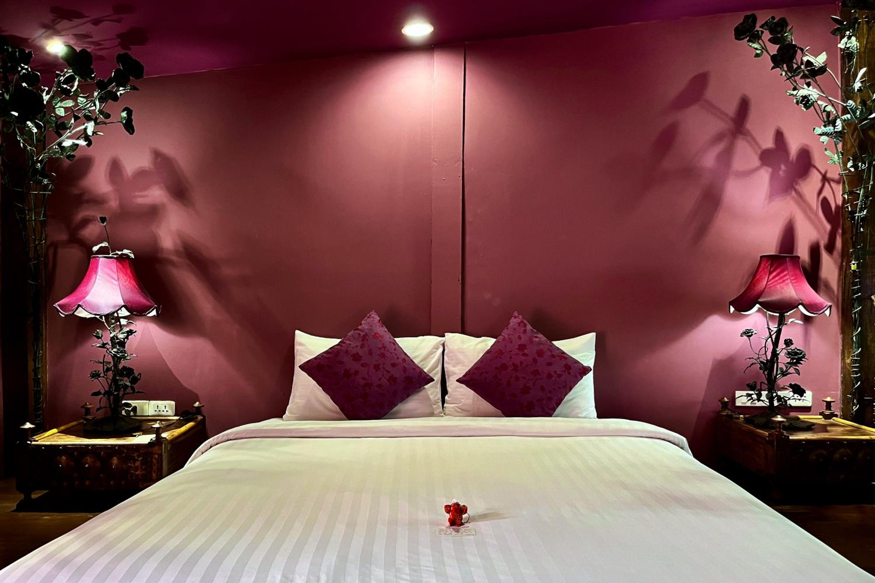 Honeymoon Suite