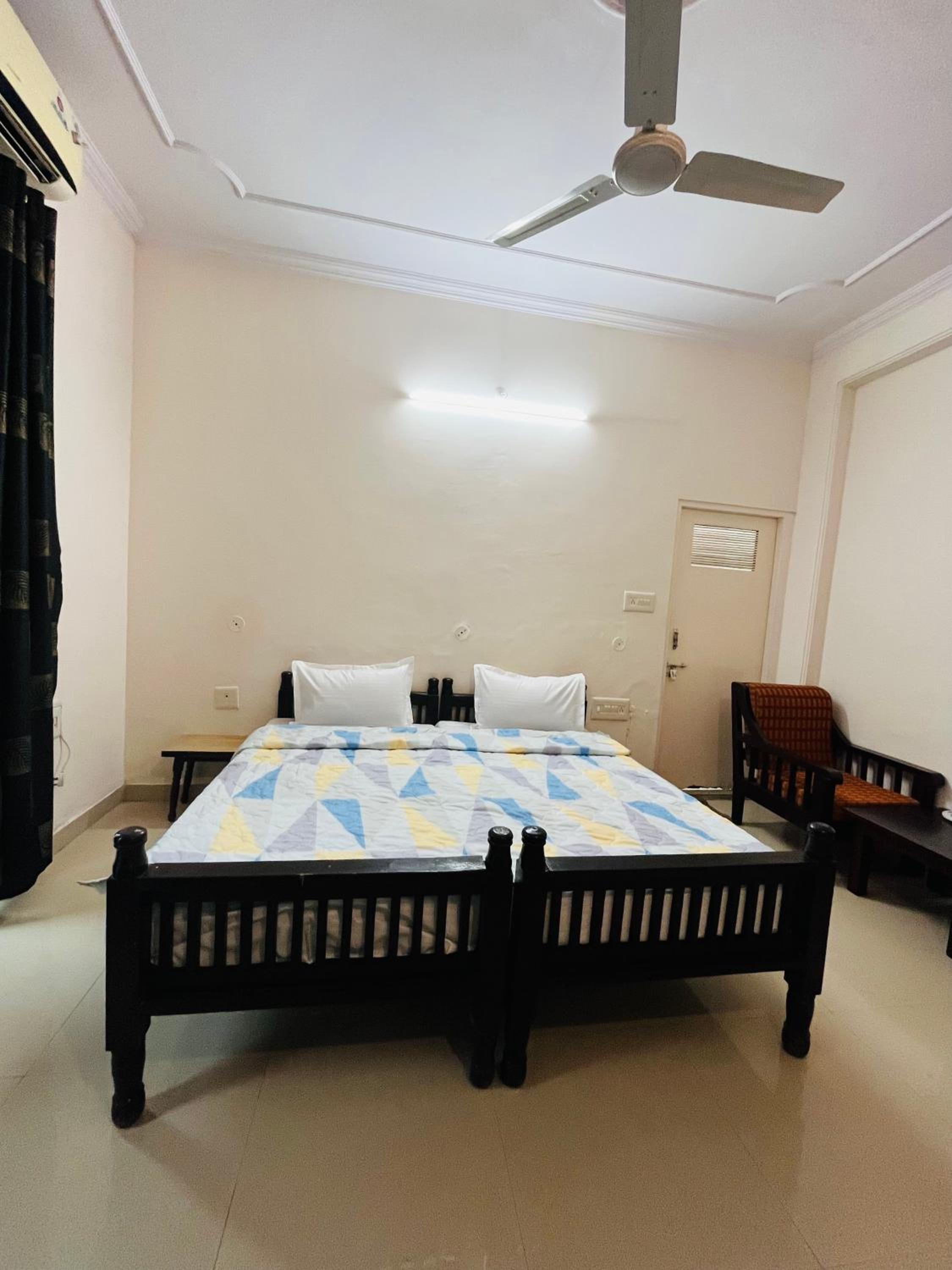 Deluxe Double or Twin Room - Photo 1