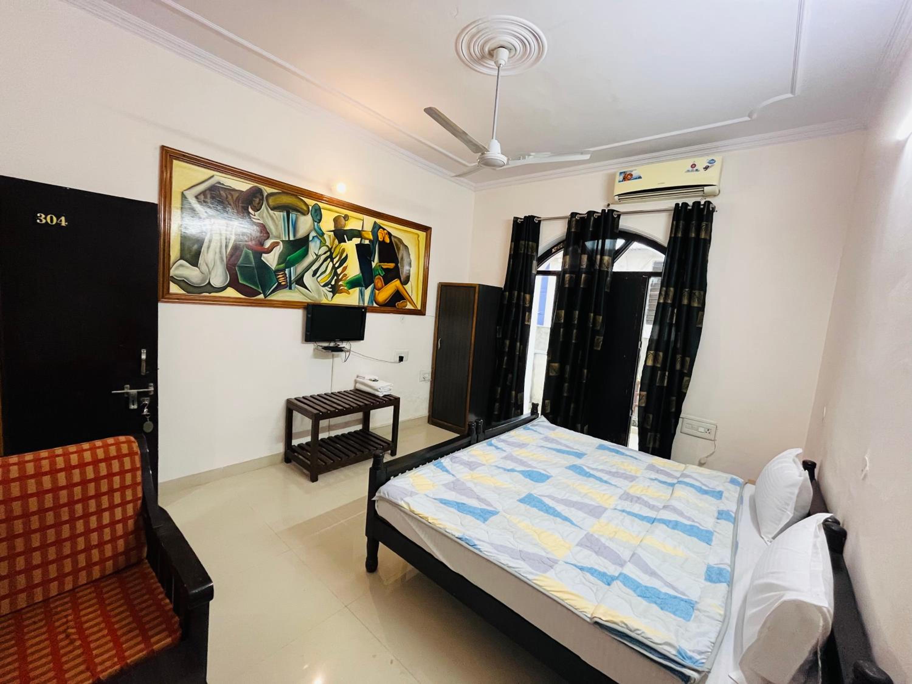 Deluxe Double or Twin Room - Photo 5