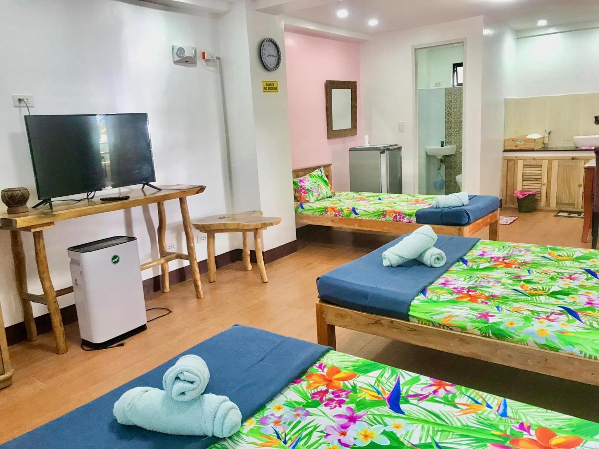 Family Room with Balcony photo 1