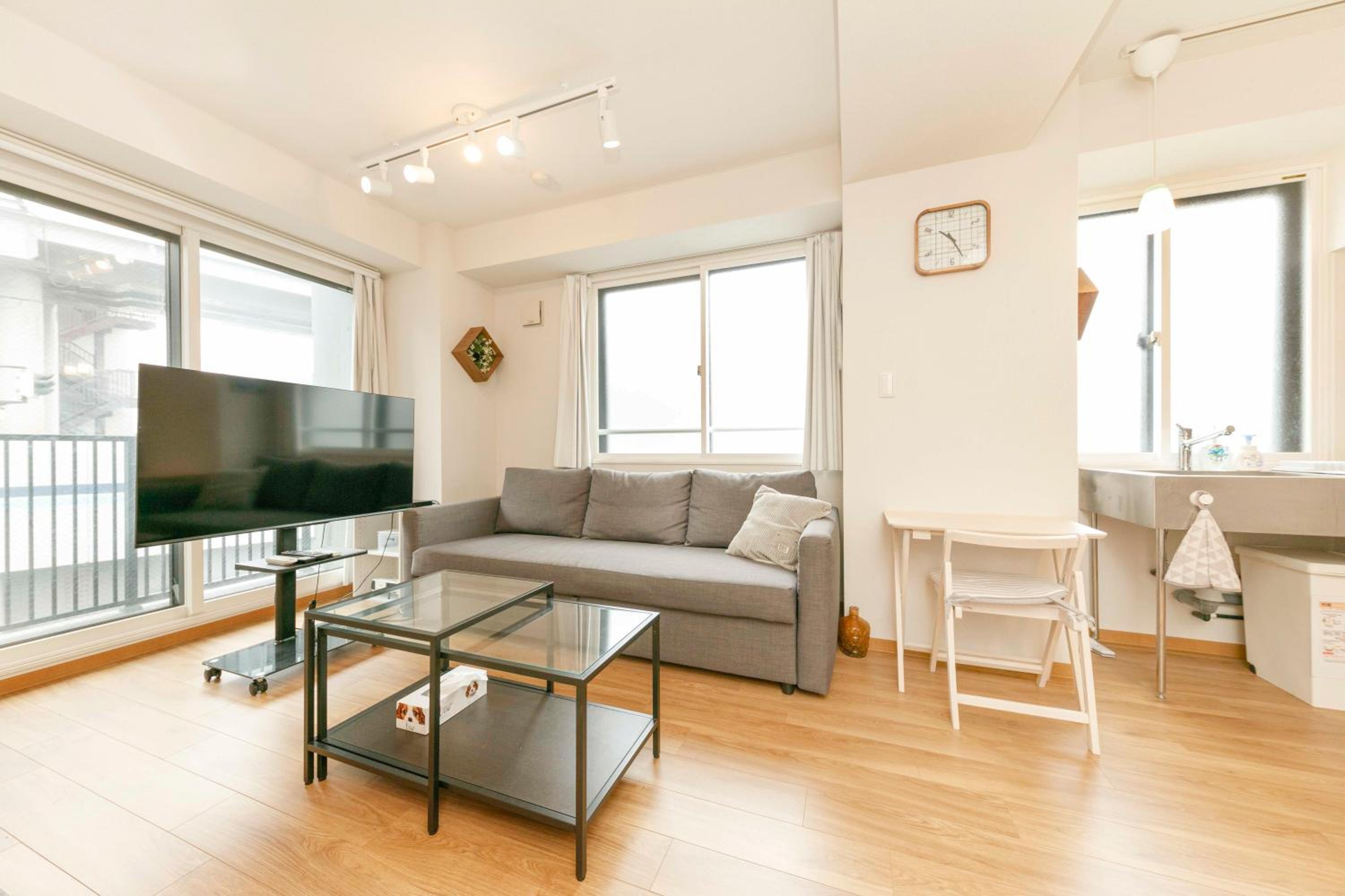Apartment photo 2