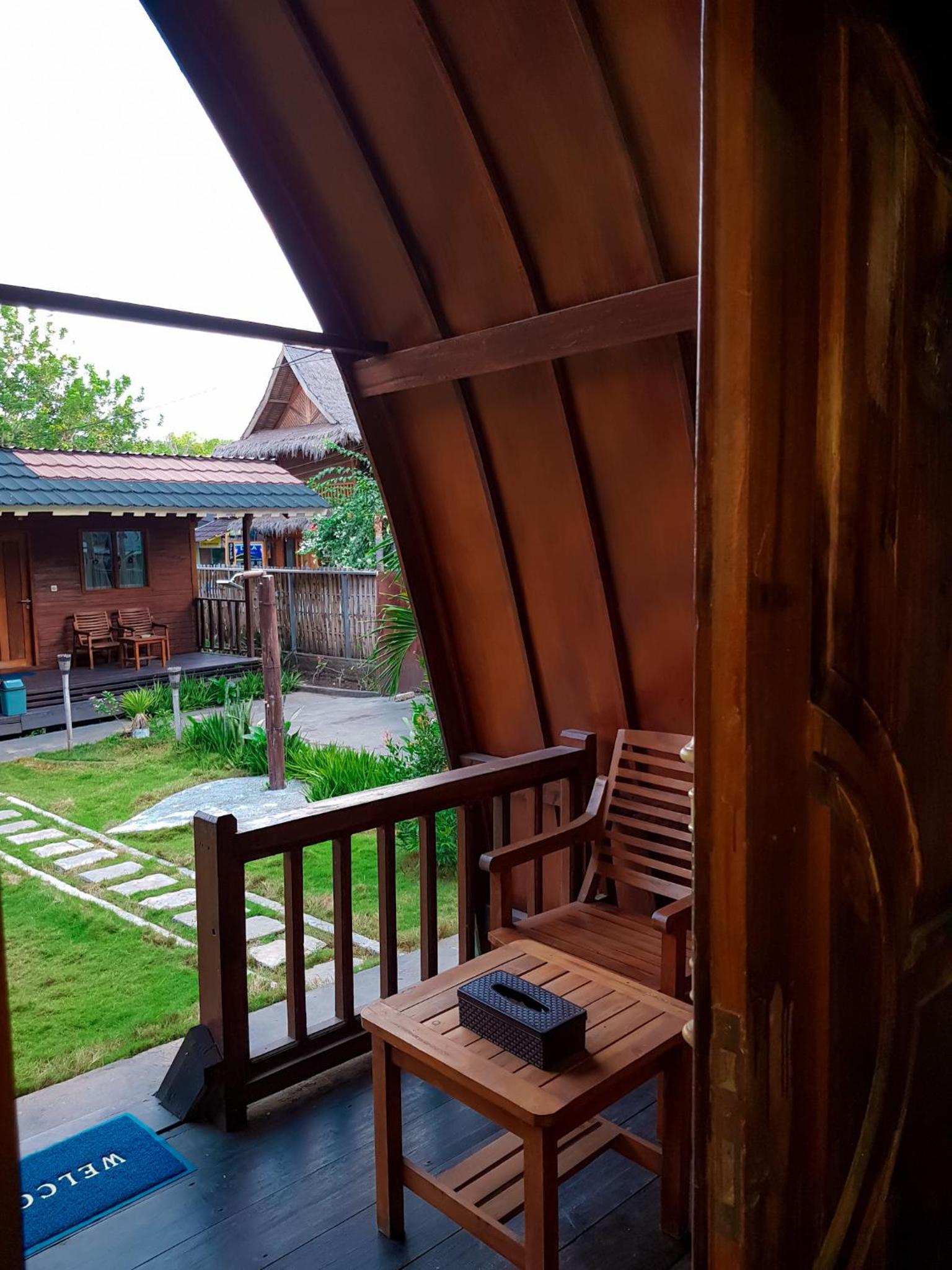Bungalow with Patio - Photo 3