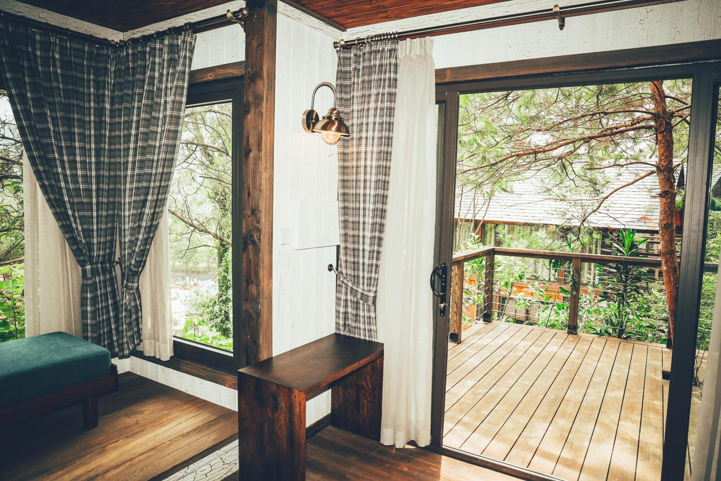 Deluxe Bungalow - Photo 26