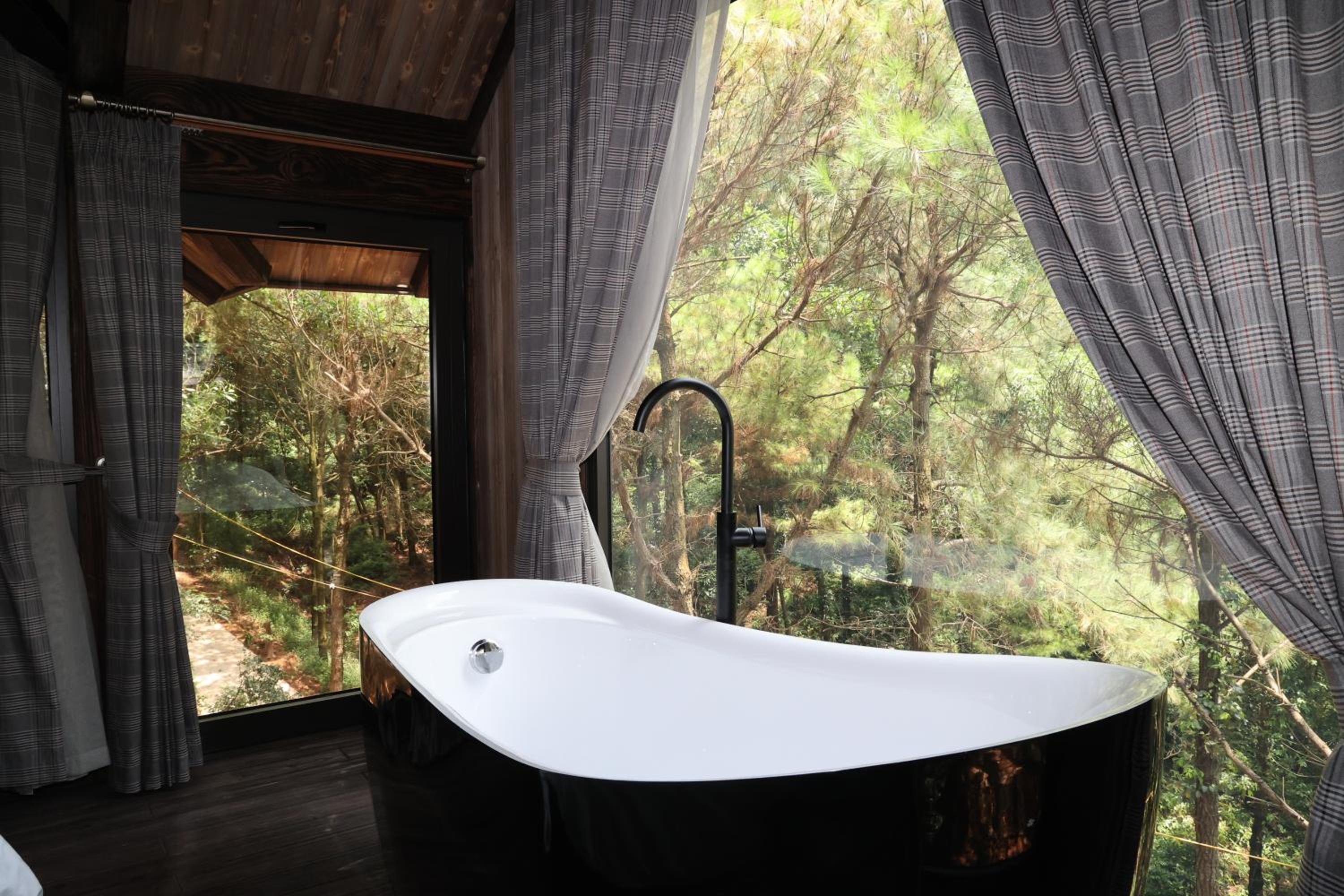 Superior Double Room - Photo 8