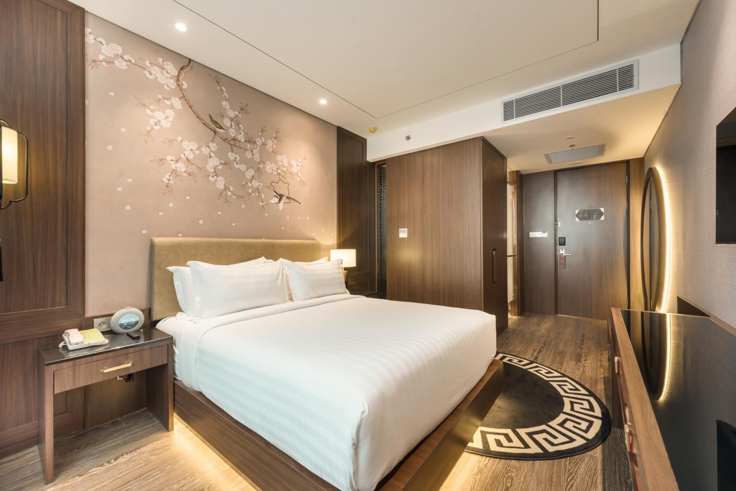 Superior Queen Room - Photo 9