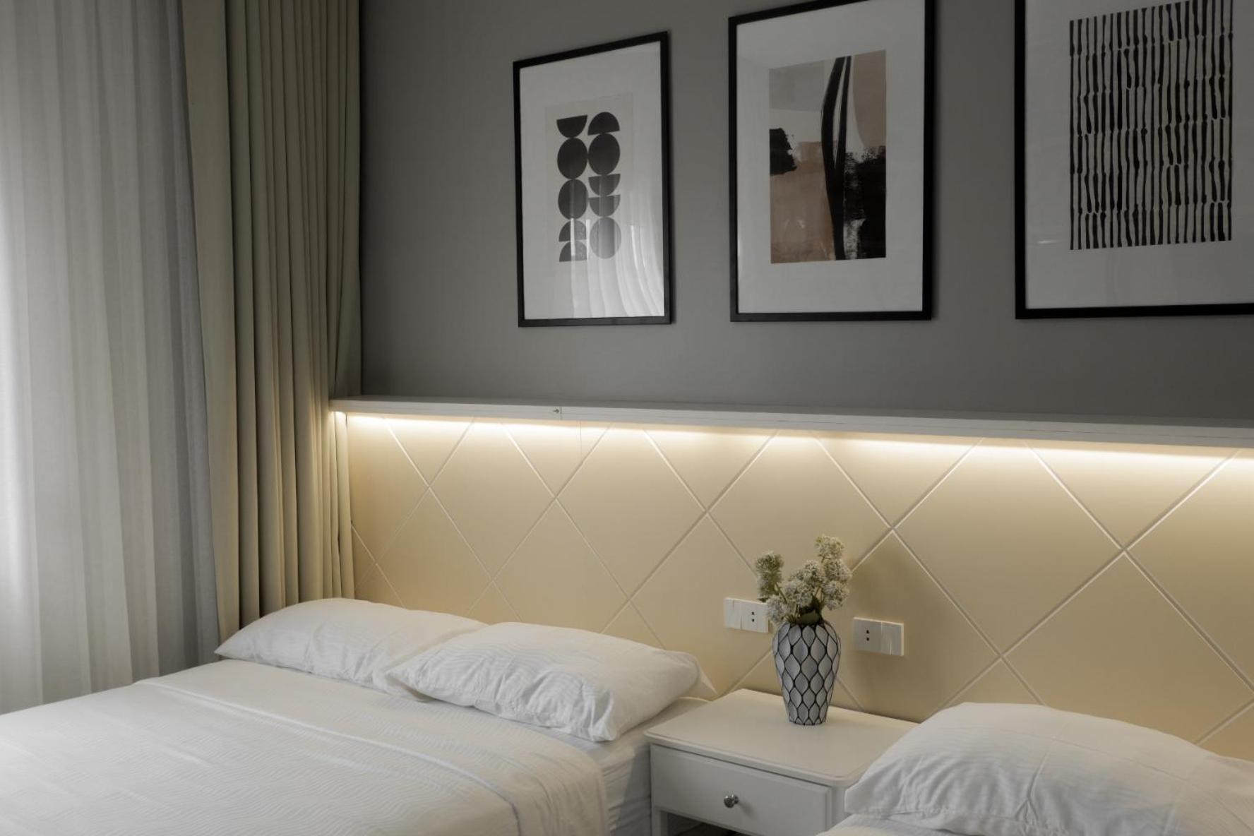 Deluxe Room - Photo 7