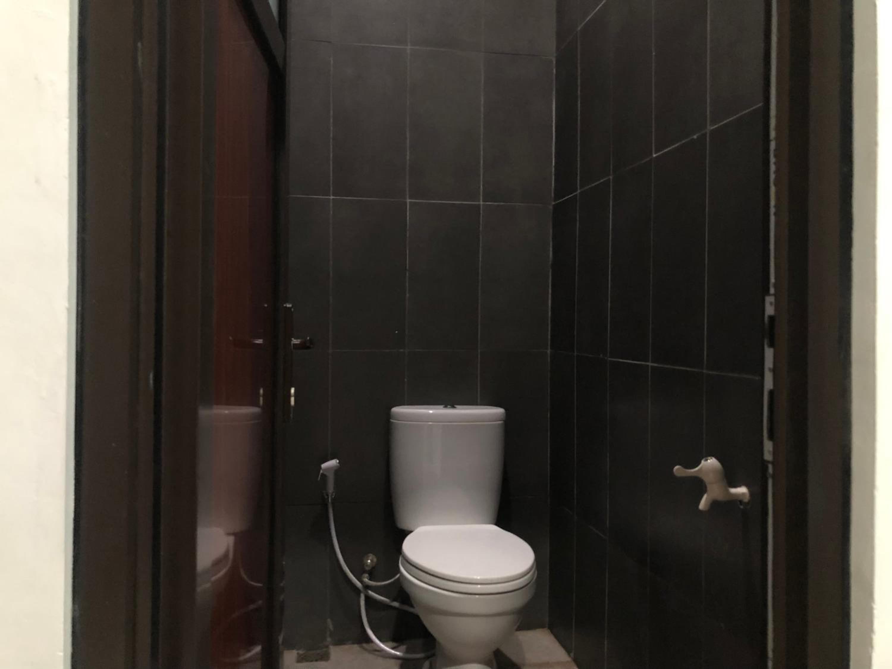 Double Room - Photo 7