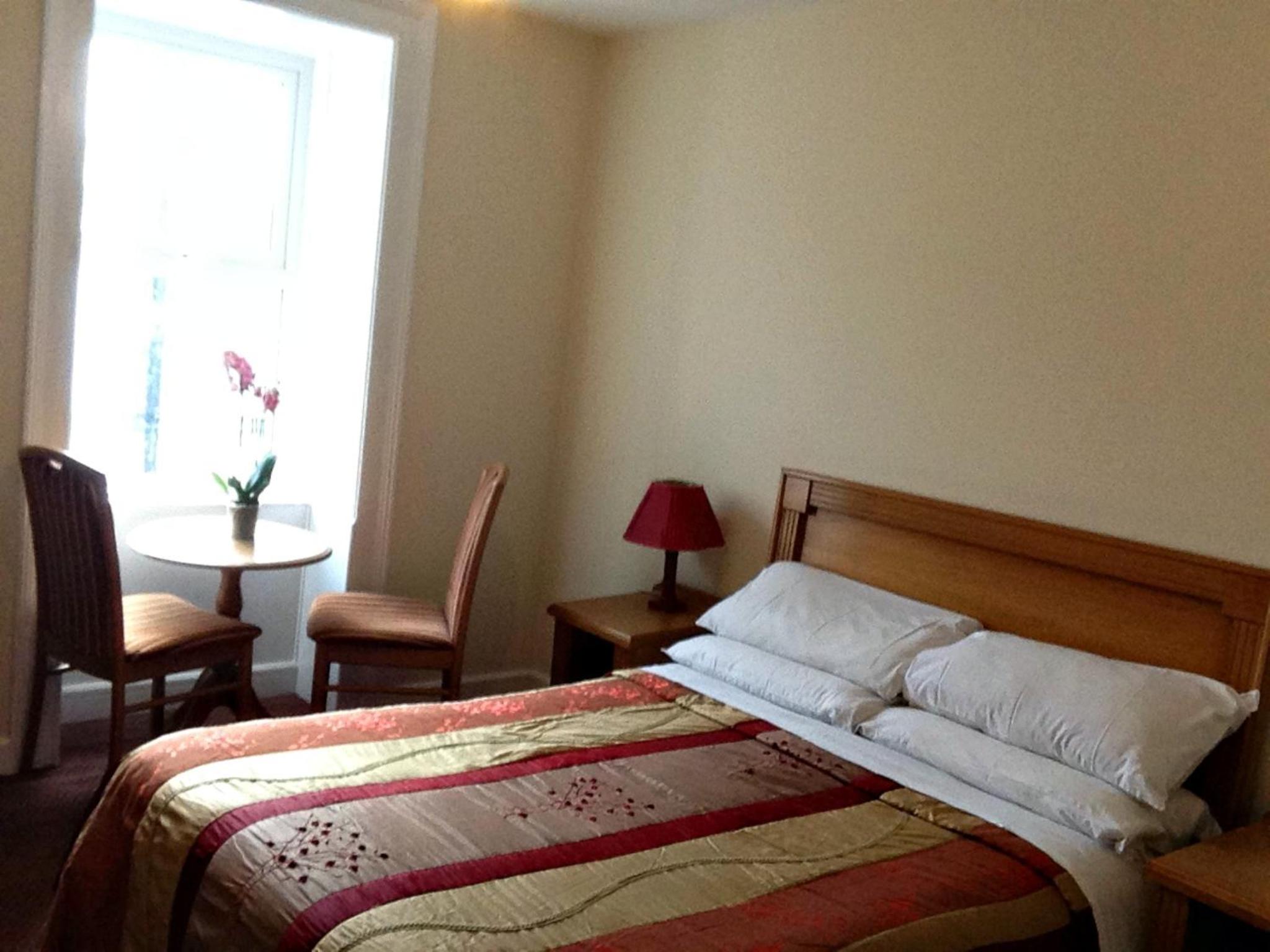 Double Room with Private Bathroom - Photo 1