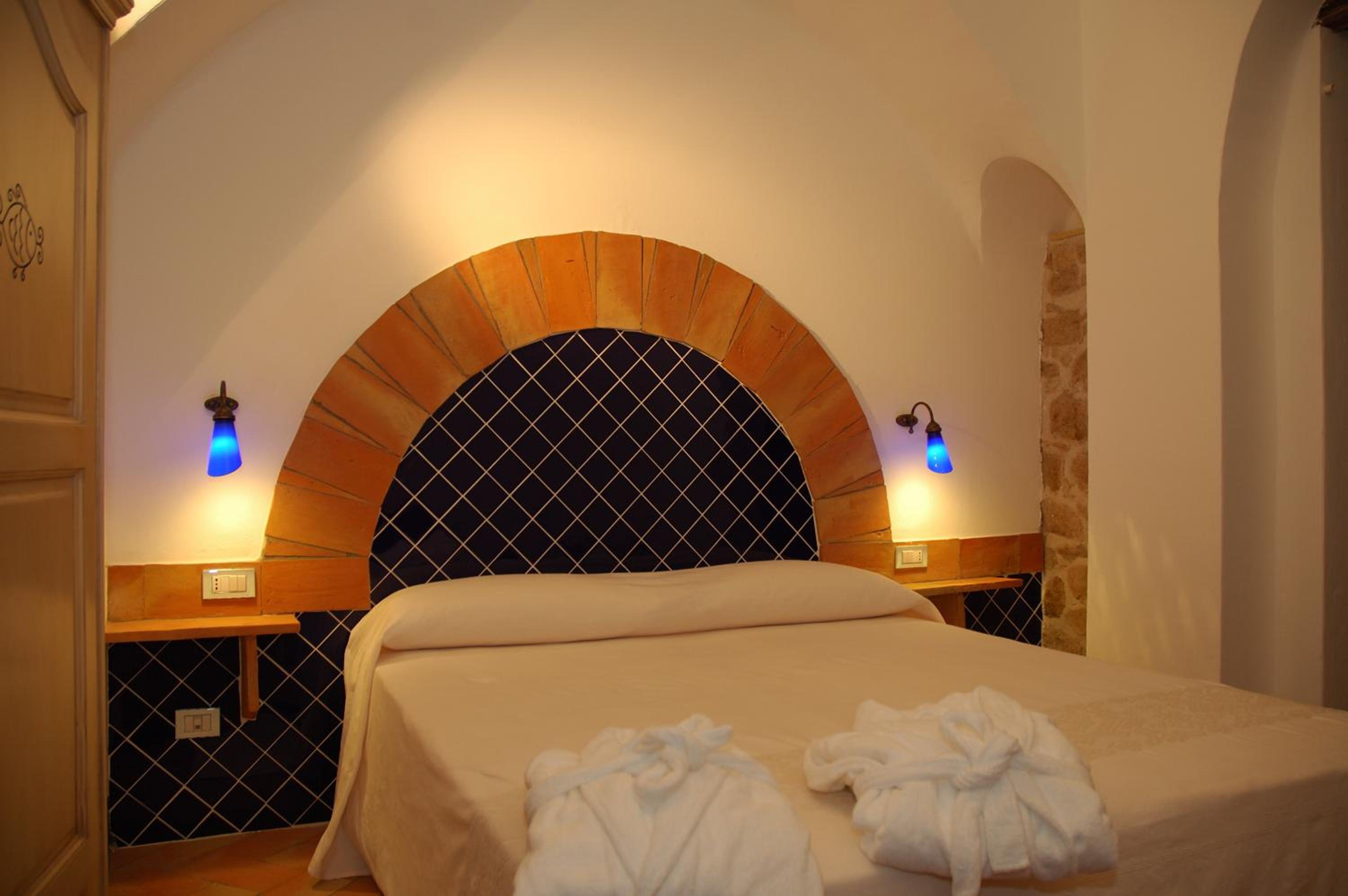 Double or Twin Room with Balcony photo 1