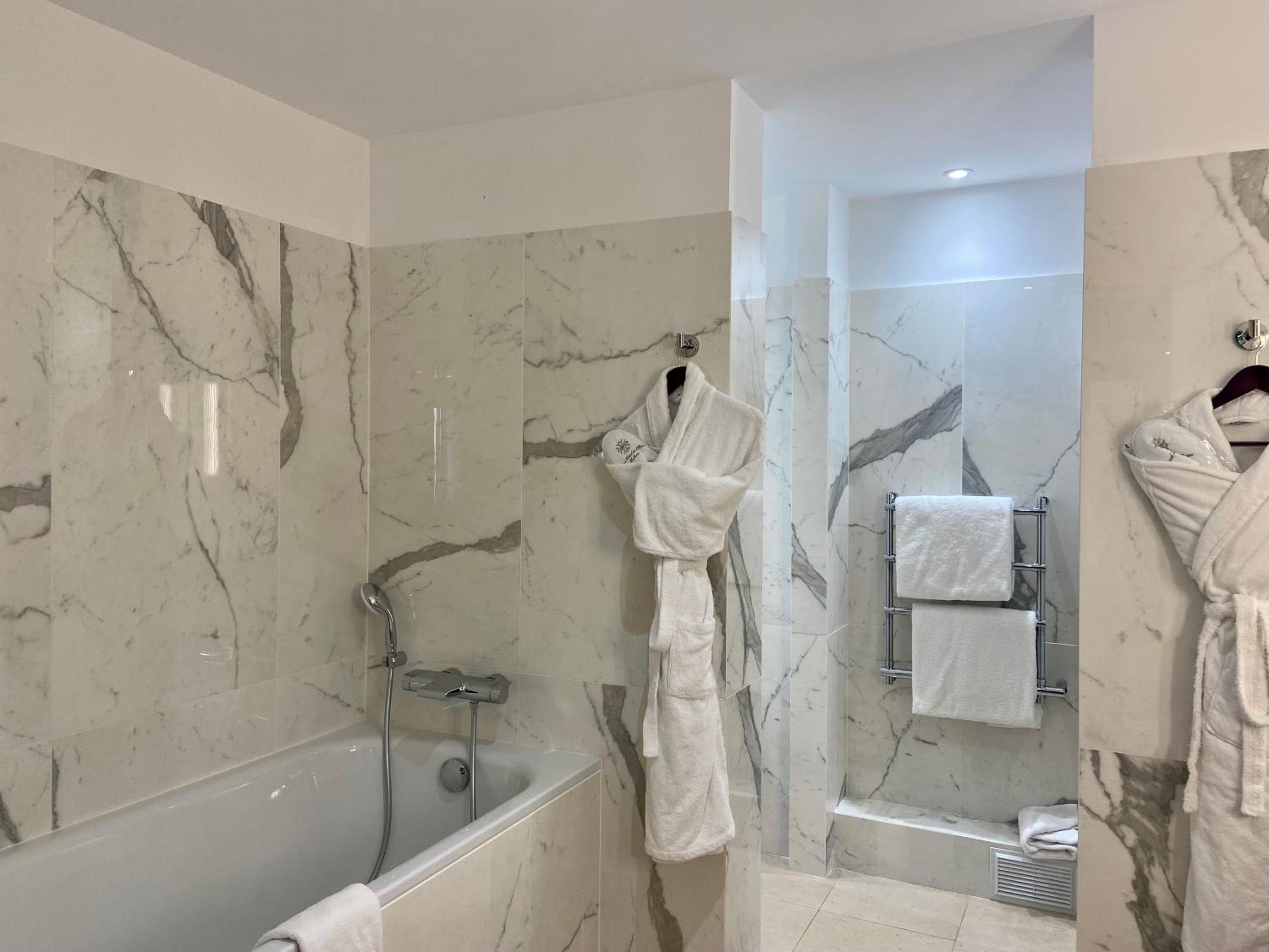 Prestige Double Room - Photo 3
