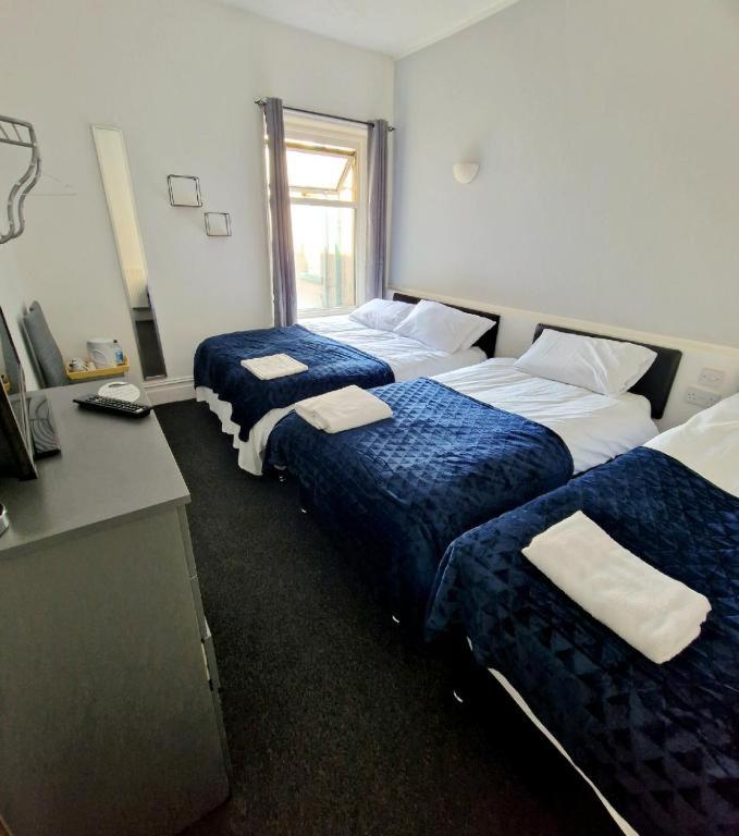 Budget Triple Room