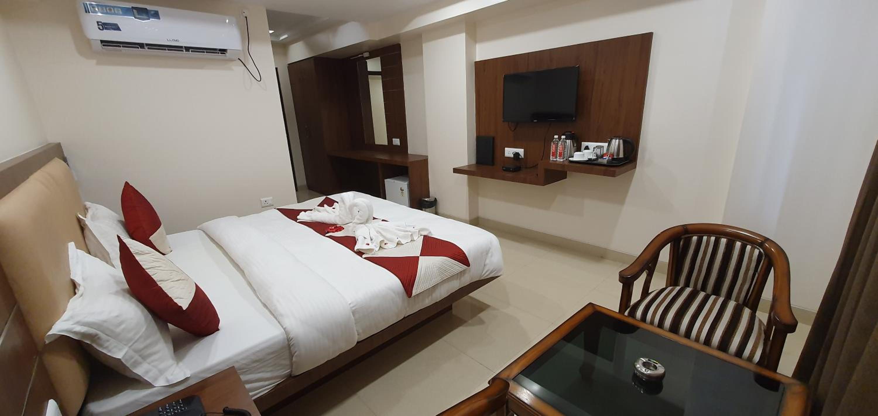 Standard Double Room - Photo 2