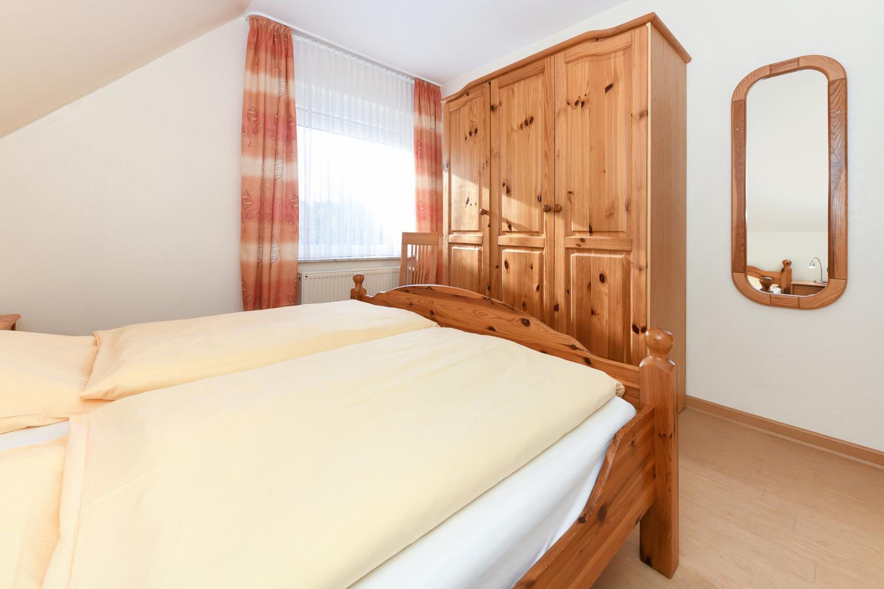 One-Bedroom Apartment with Balcony photo 3