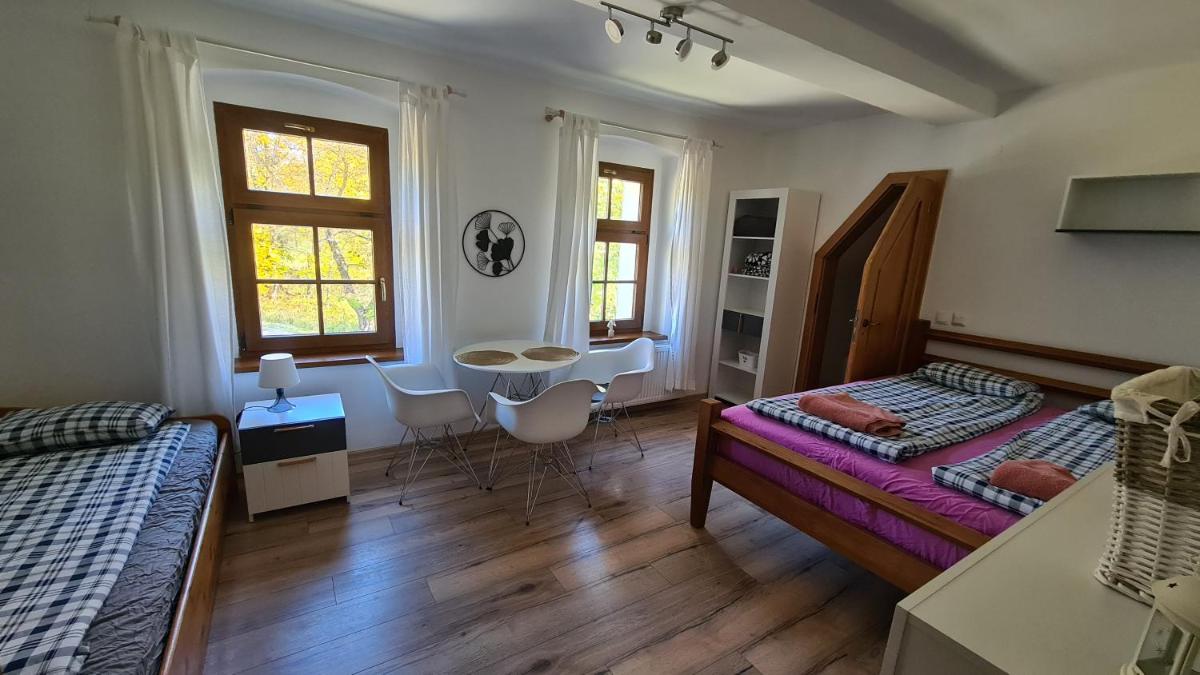 Triple Room with Private Bathroom photo 1