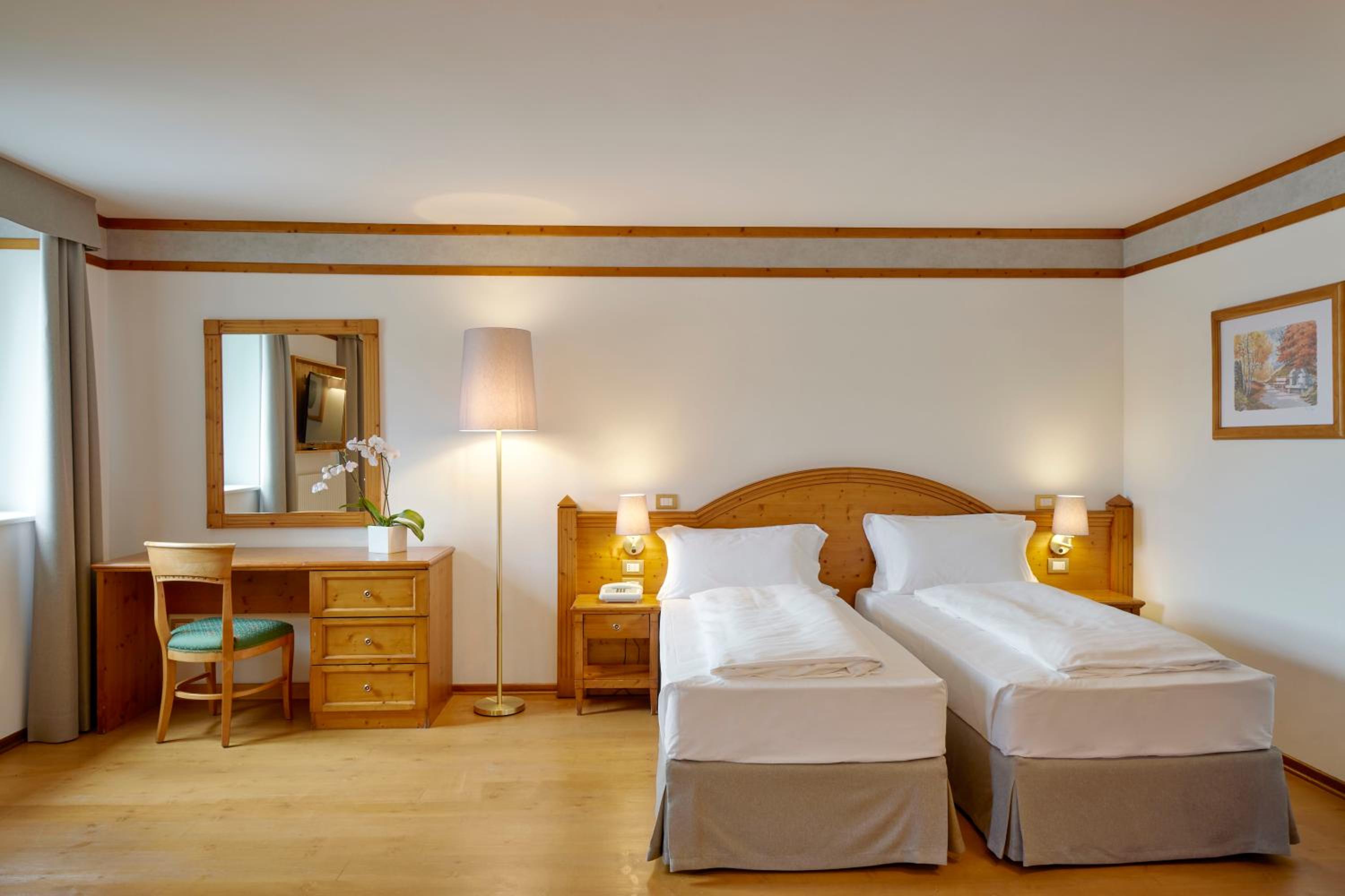Superior Room with Lake View photo 3