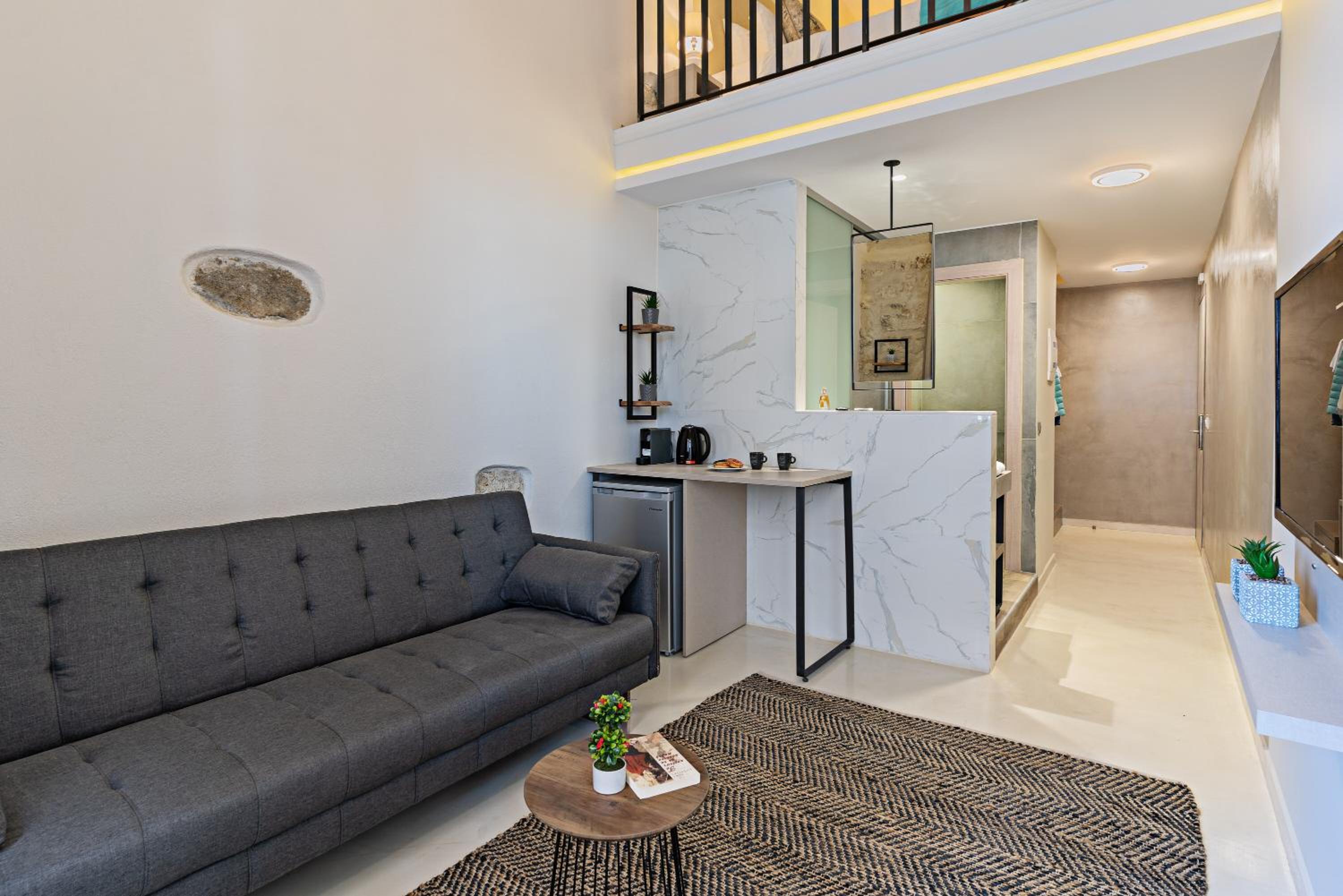 Suite with City View photo 1