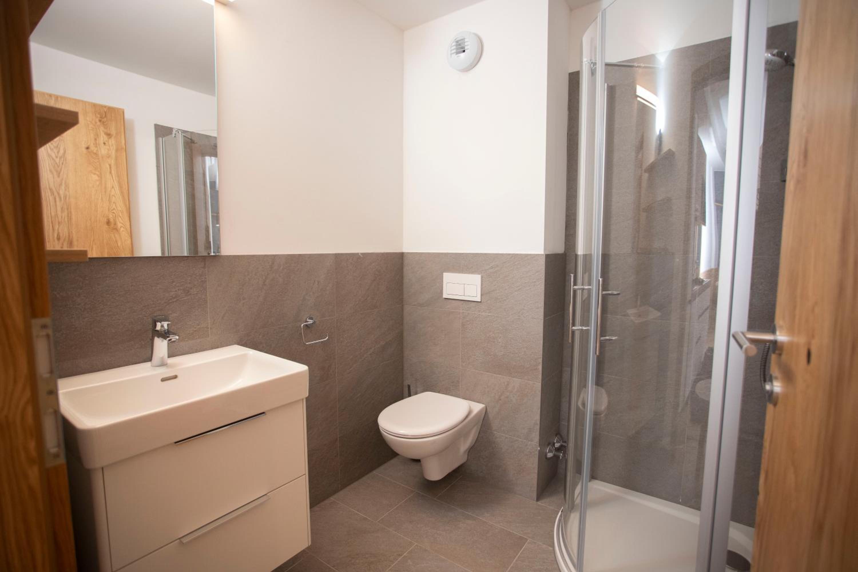 Double Room - Photo 3