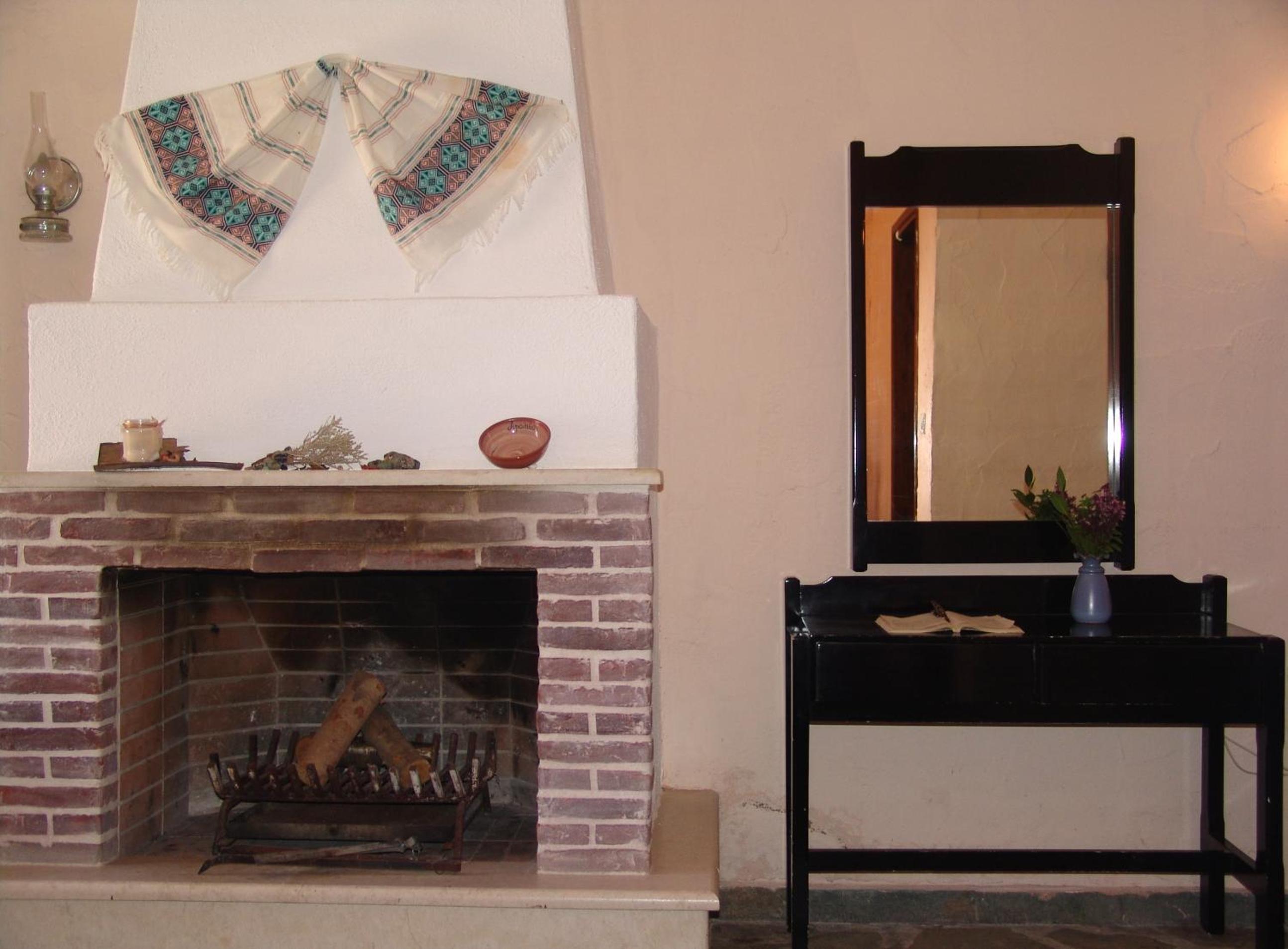 Double or Twin Room - Photo 2