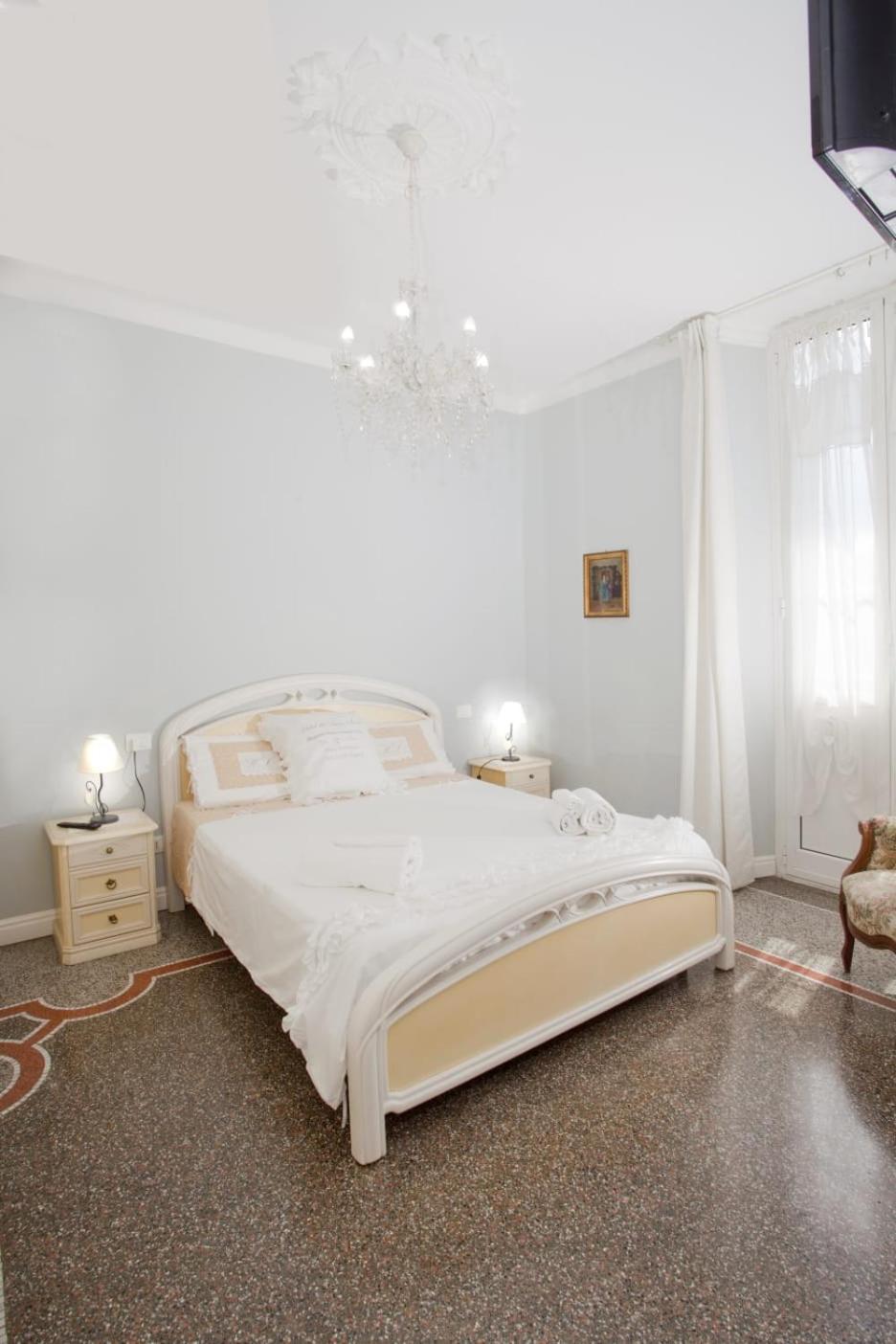 Double Room with Balcony photo 1