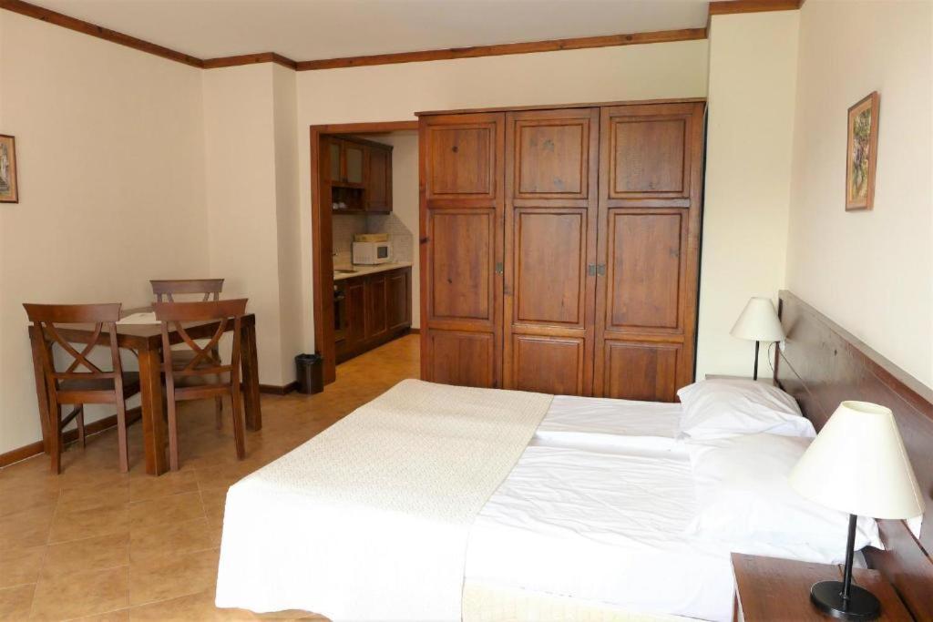 One-Bedroom Apartment - Photo 70