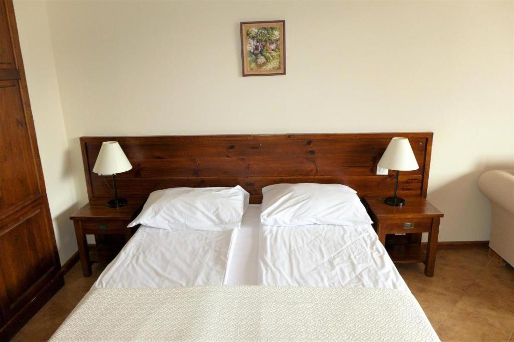 One-Bedroom Apartment - Photo 68