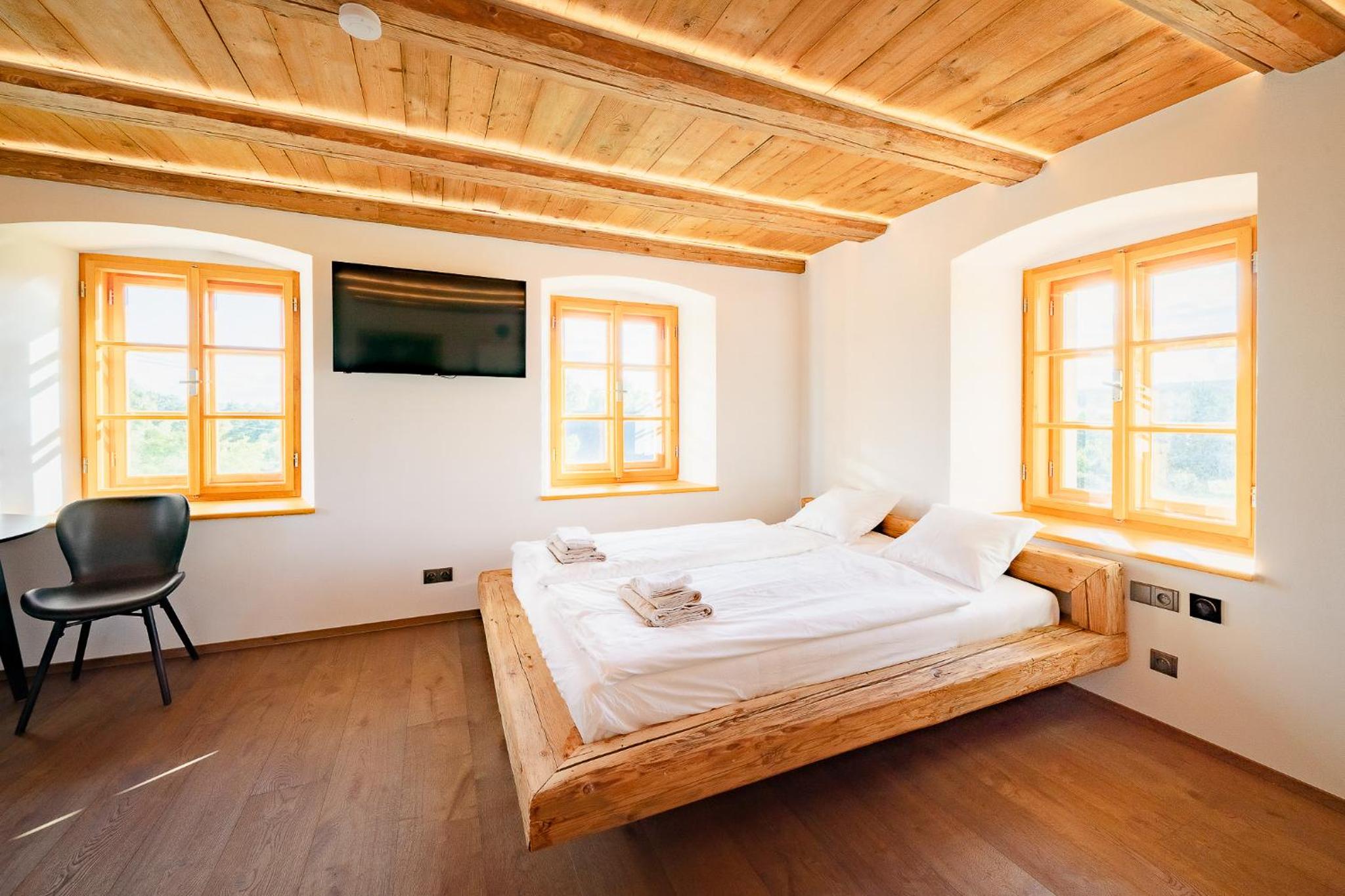 Four-Bedroom House photo 2