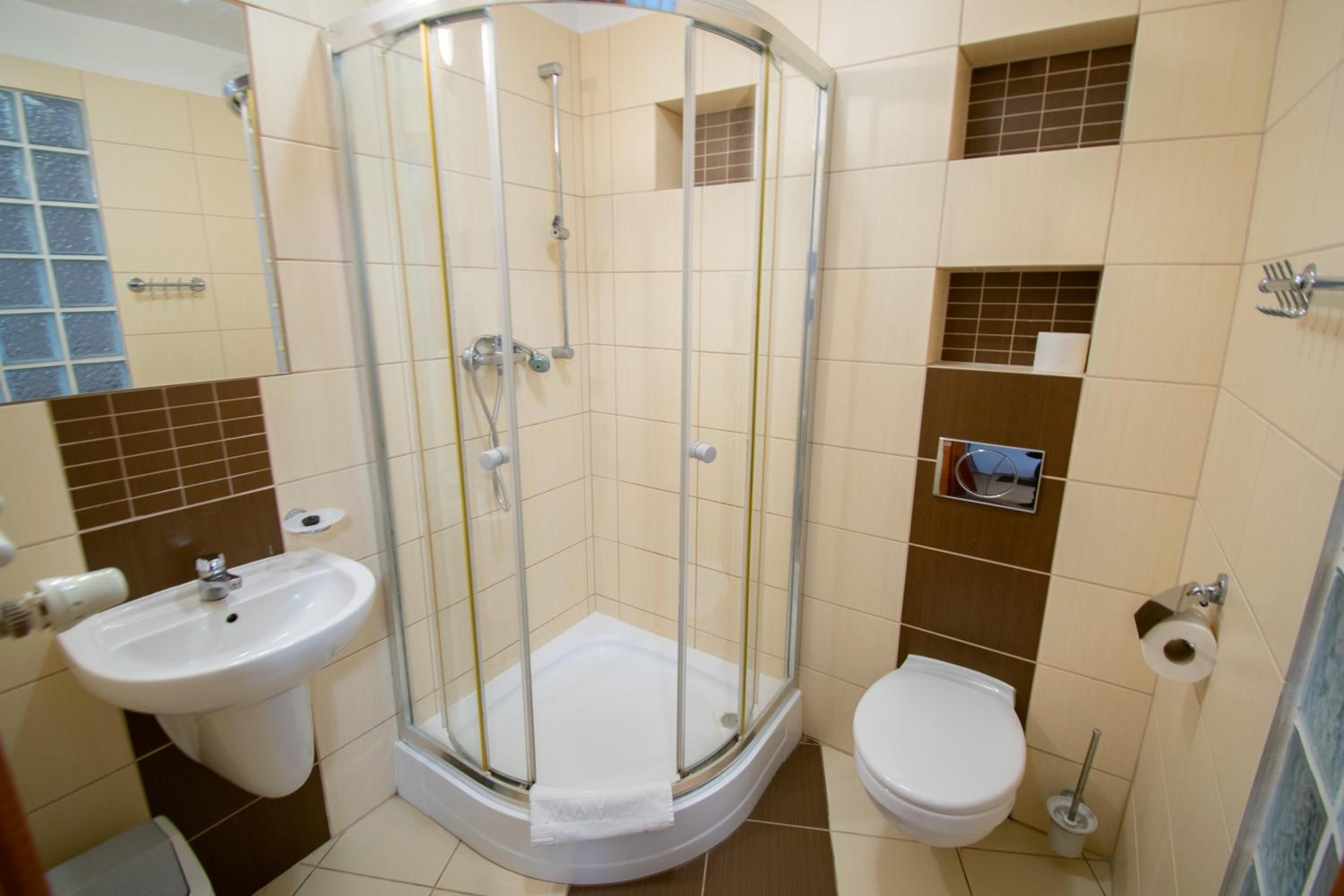 Superior Triple Room - Photo 10