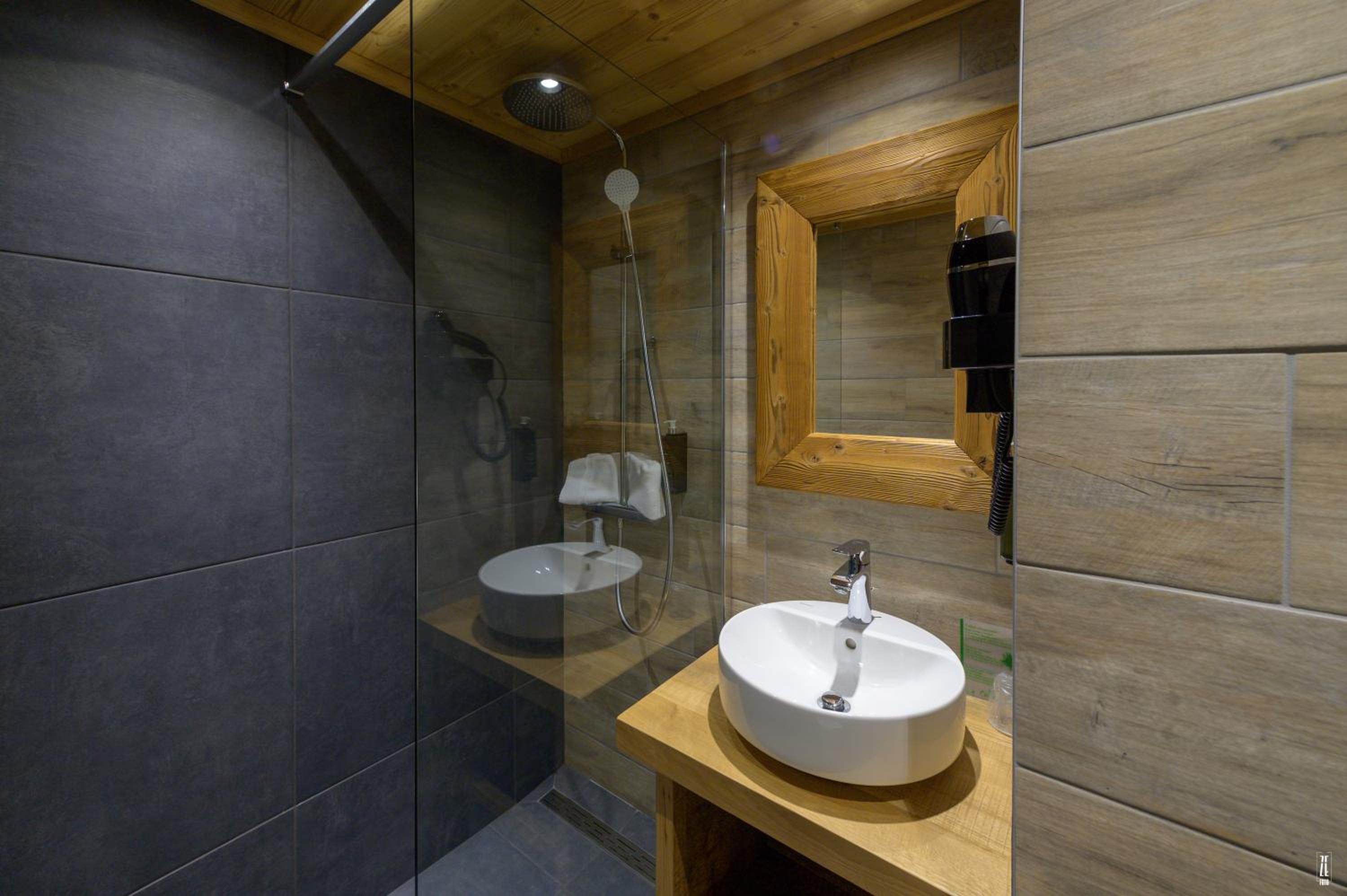 Double Room - Photo 2