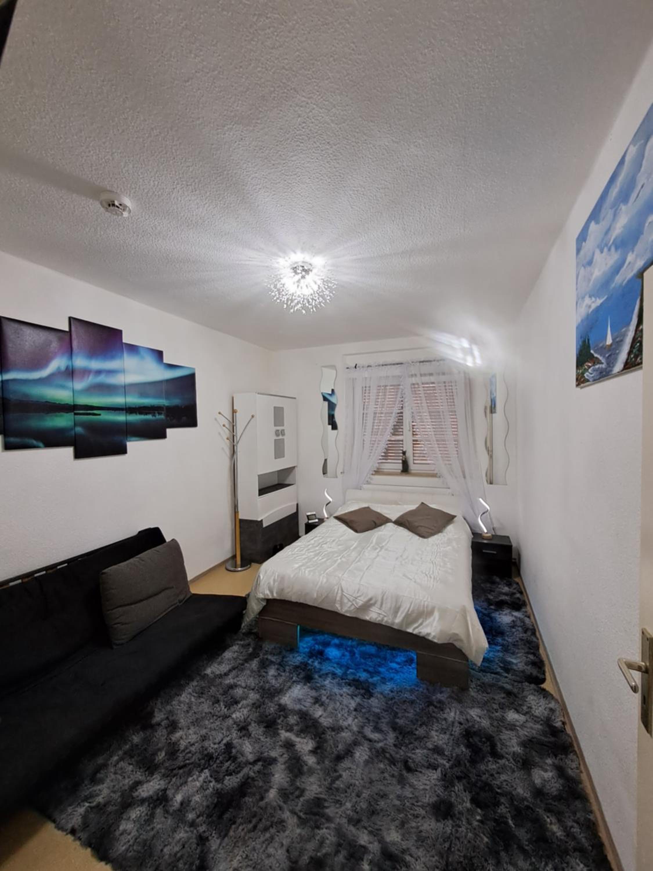 Deluxe Family Room