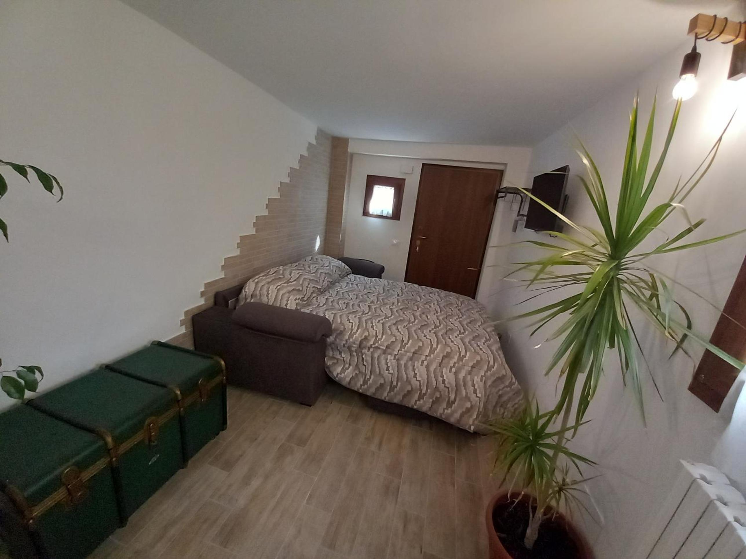 Double Room With Private Bathroom