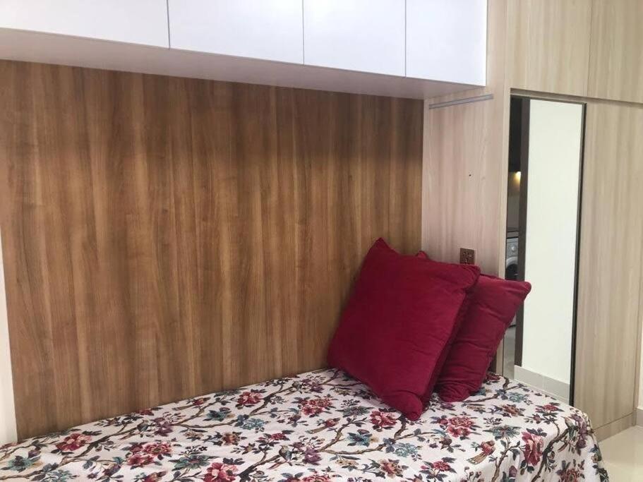 One-Bedroom Apartment - Photo 10