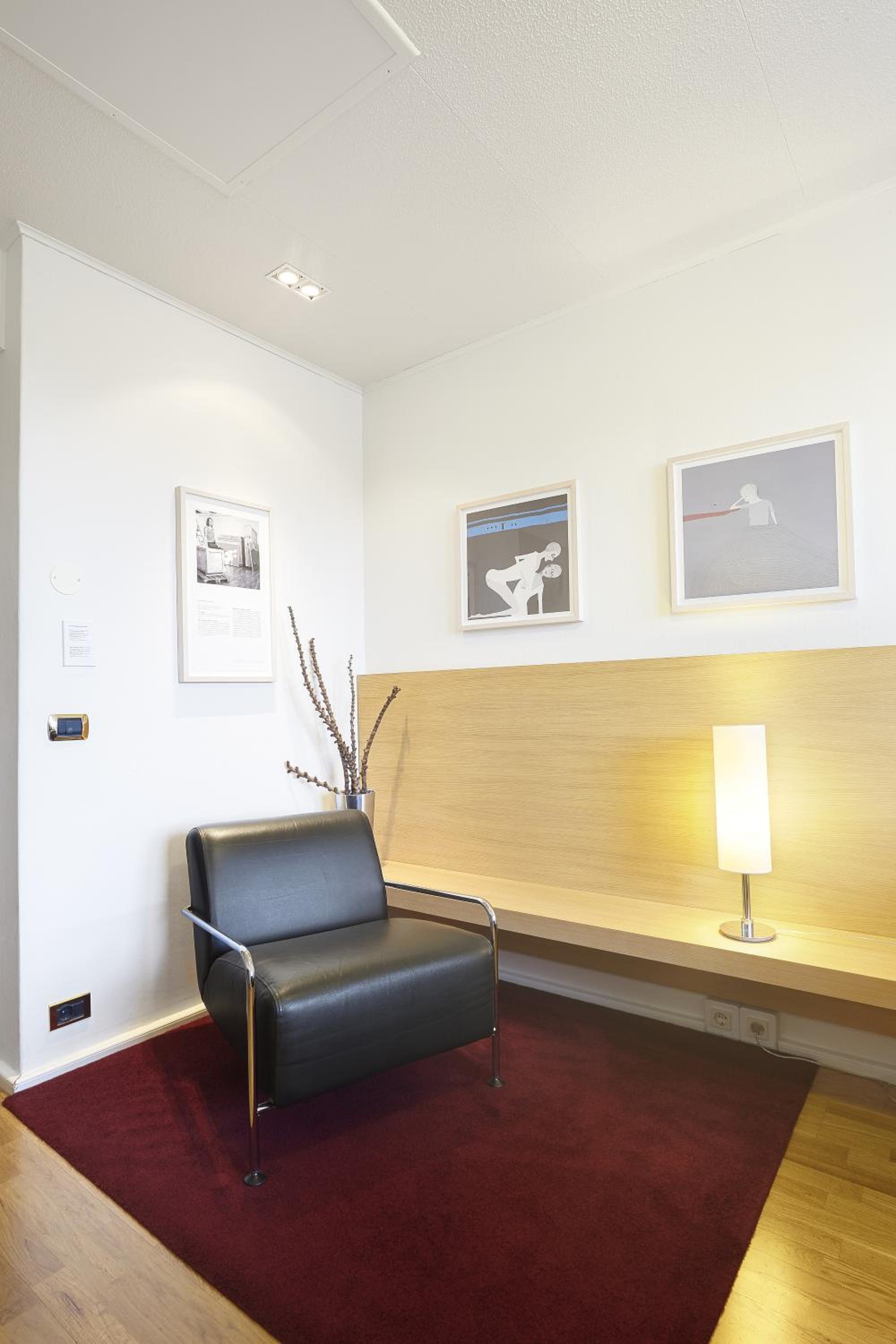 Twin Room - Photo 3