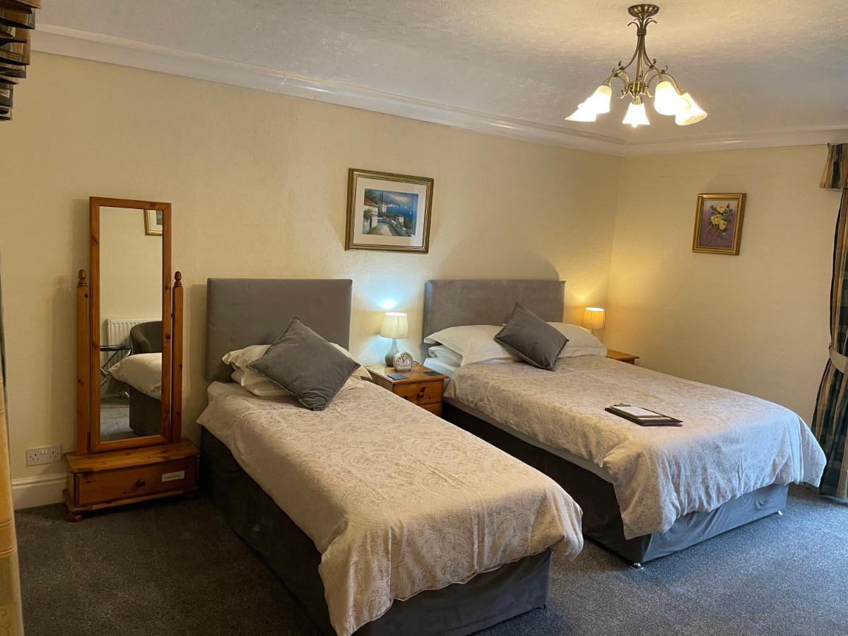 Double or Twin Room with Garden View photo 2
