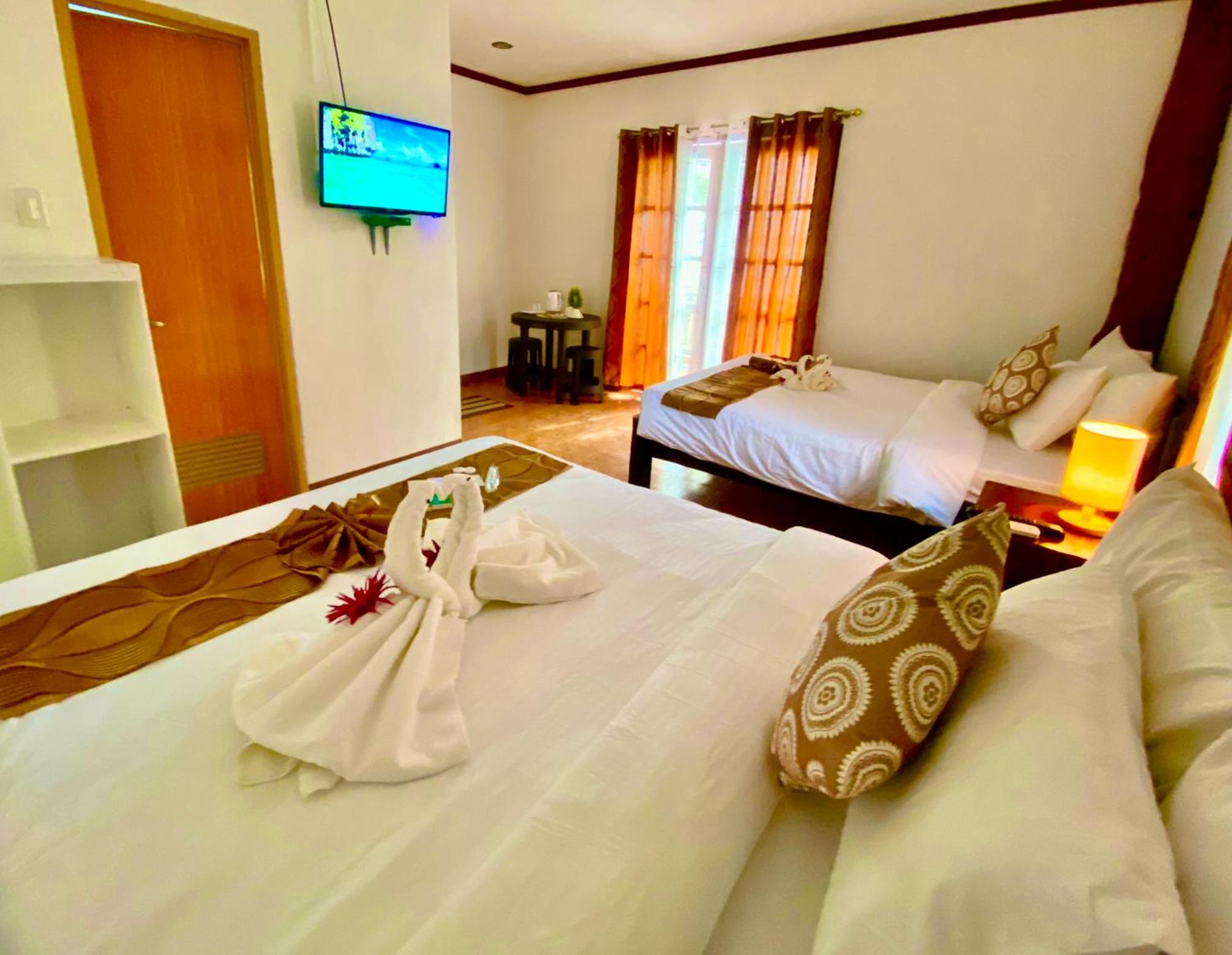 Quadruple Room with Sea View photo 3