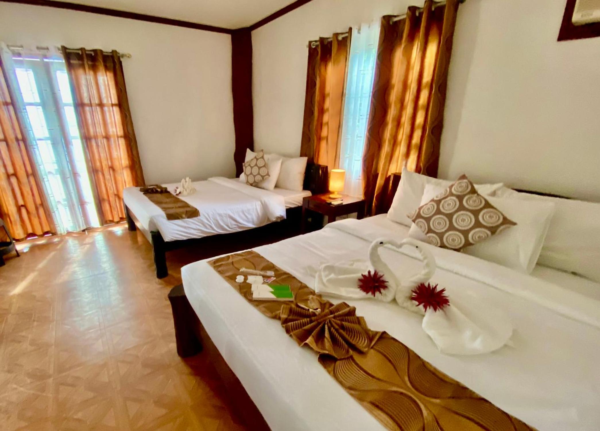 Quadruple Room with Sea View photo 2
