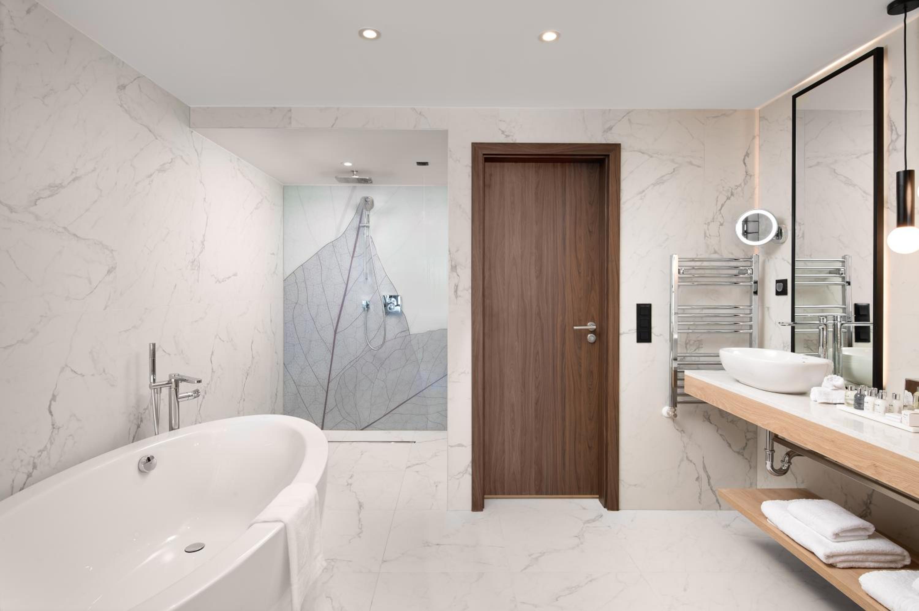 Winners Suite - Photo 6