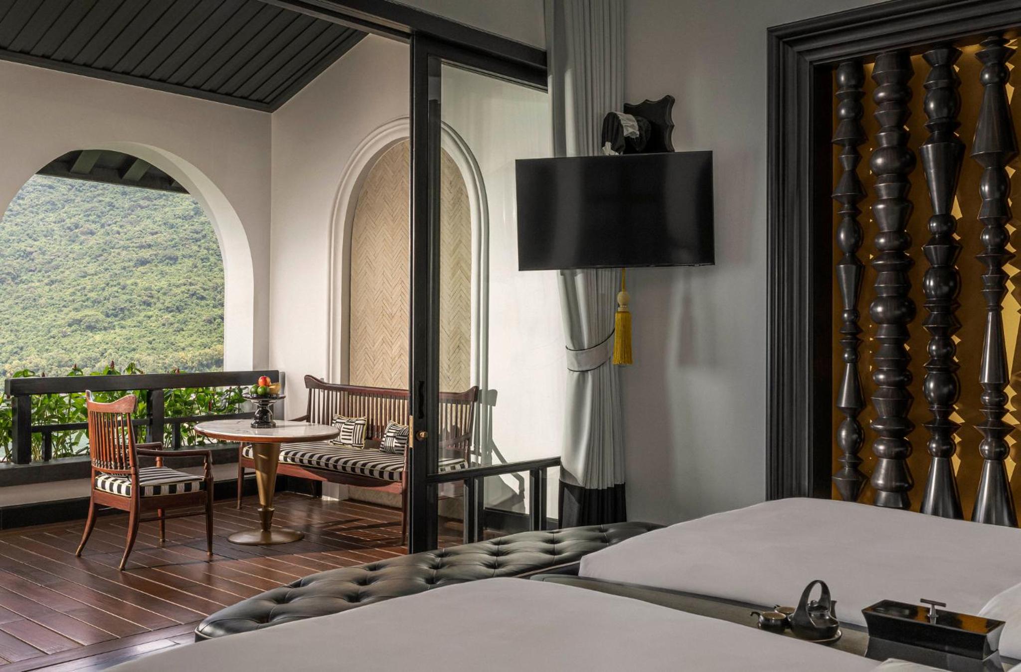 Classic Queen Room with Two Queen Beds and Ocean View - Photo 1