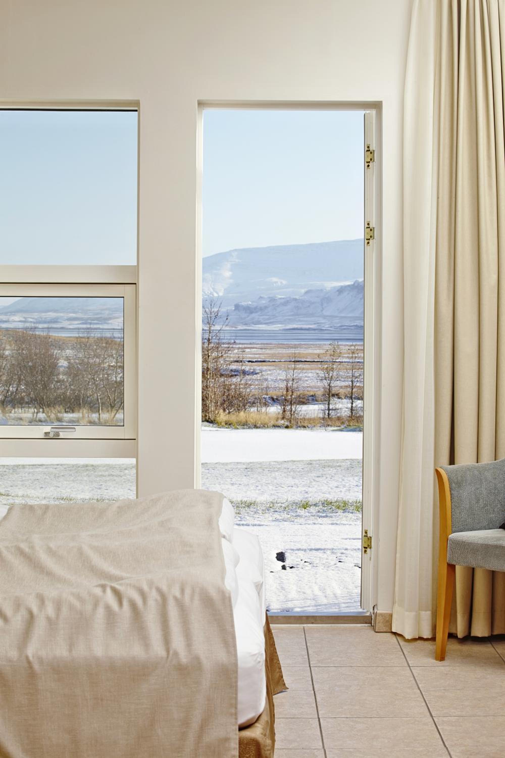 Double Room with Mountain View - Photo 10
