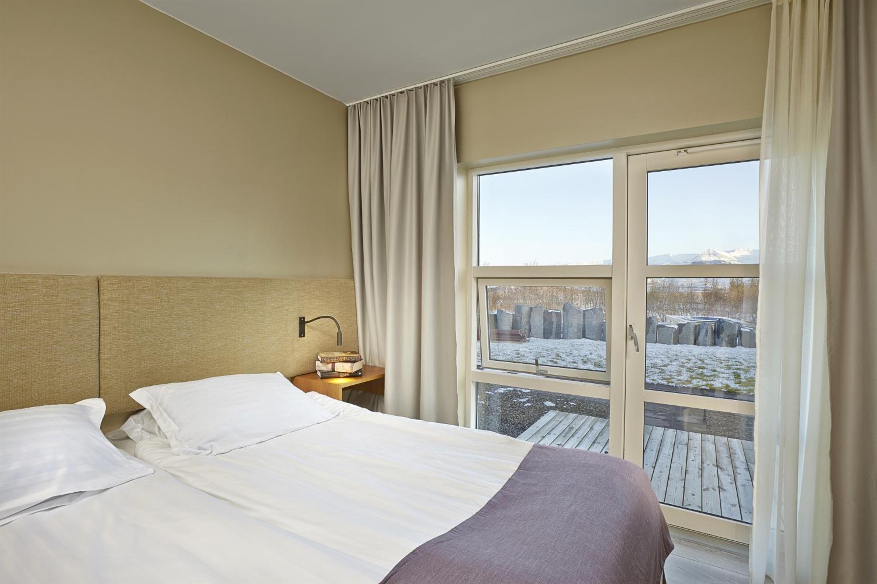 Standard Twin Room - Photo 2
