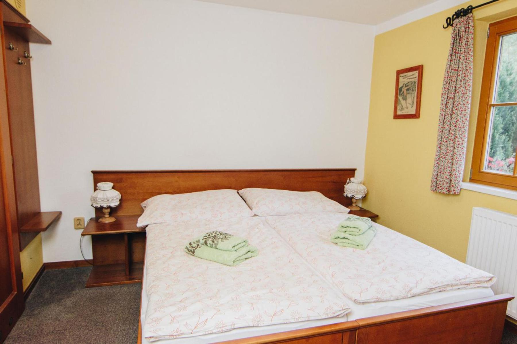 One-Bedroom Apartment photo 3