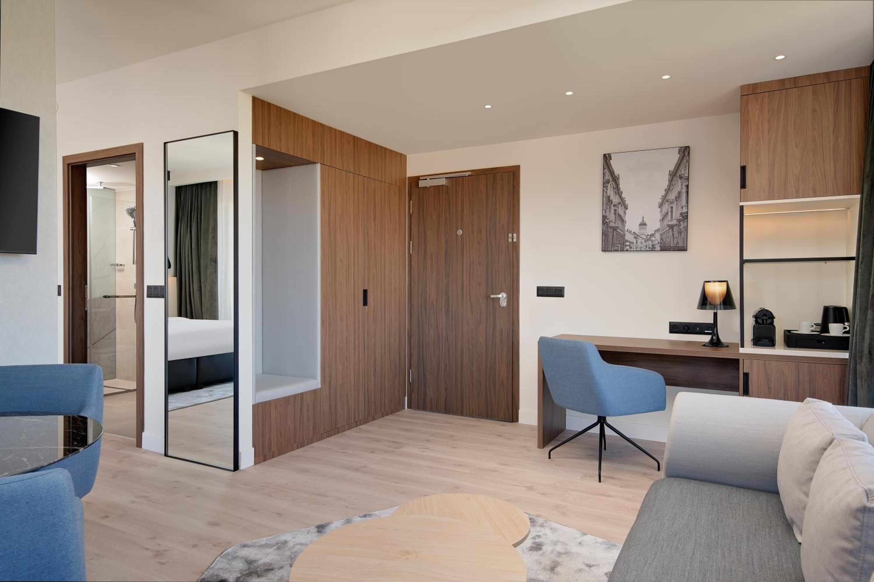 Junior Suite - Photo 2